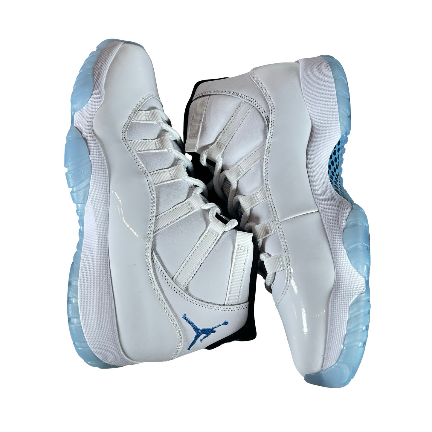 CT8012 104 Jordan 11 Retro Legend Blue (2024) - 9.5 M (B Grade)