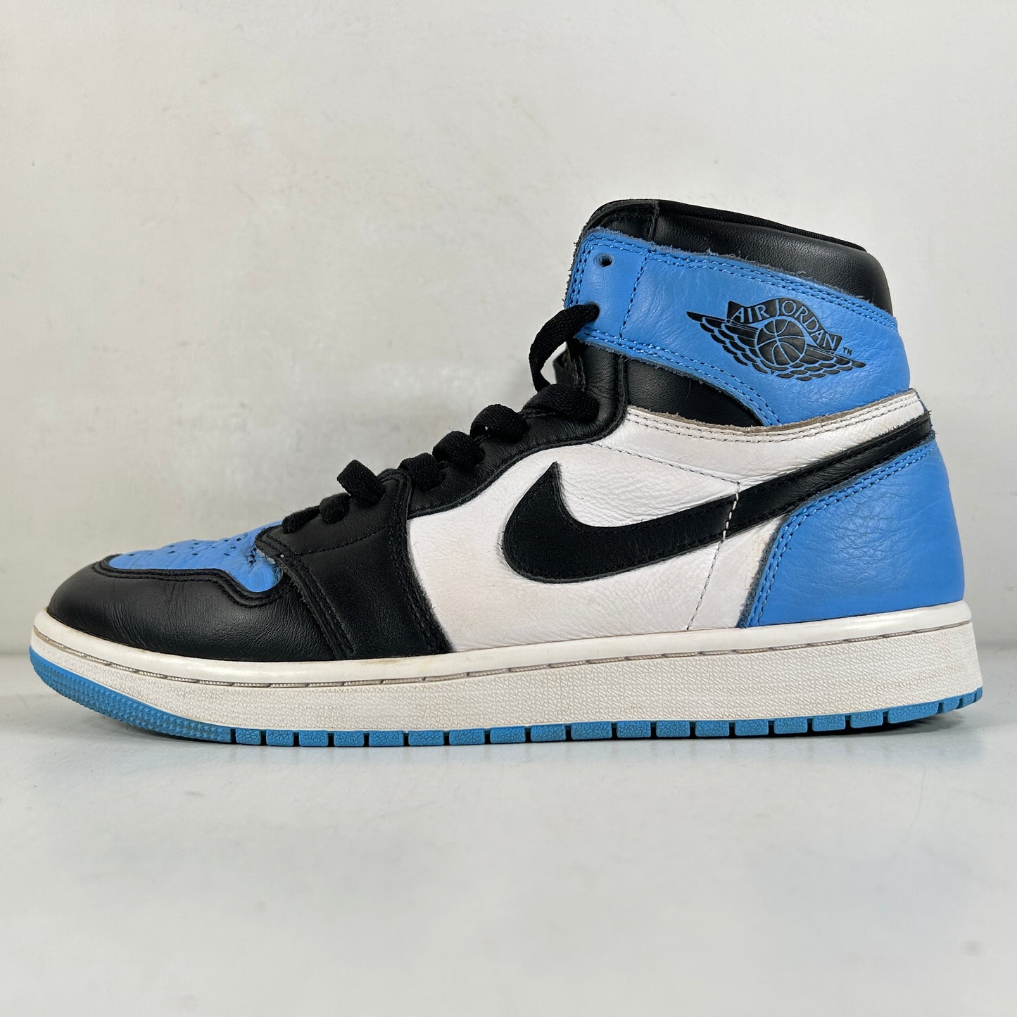 DZ5485 400 Jordan 1 Retro High OG UNC Toe [USED] - 9 M (Used) (No Box)