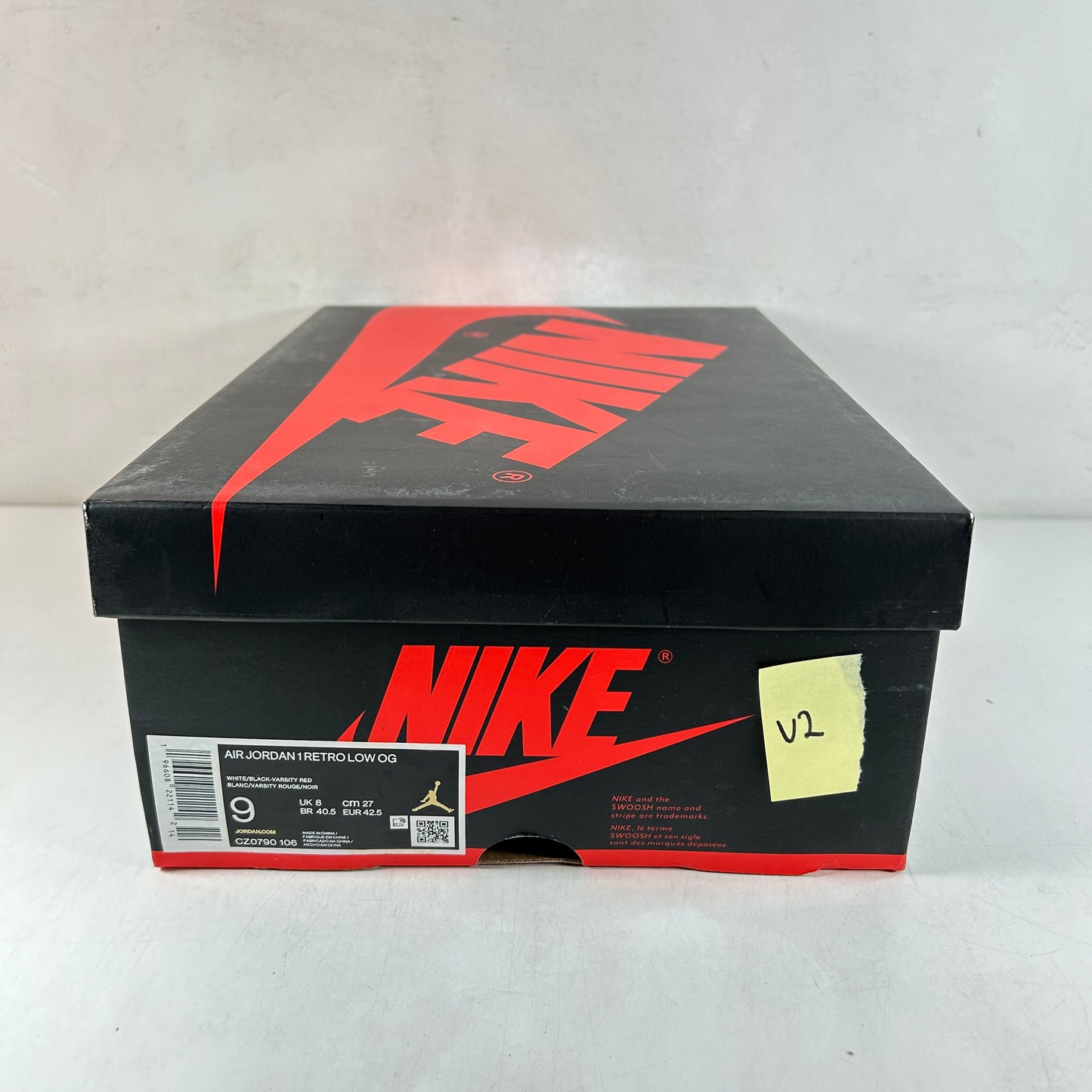 CZ0790 106  Jordan 1 Retro Low OG Black Toe (2023) [USED] - 9 M (Used2)