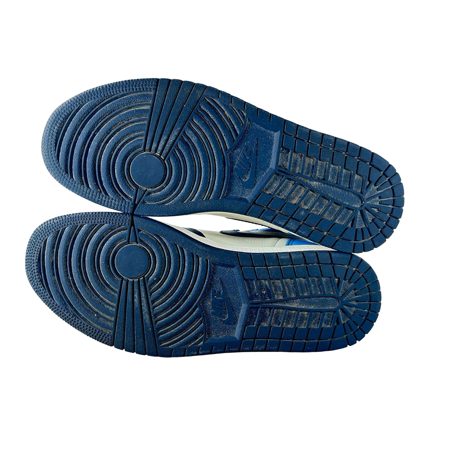 555088 140 Jordan 1 Obsidian UNC [USED] - 9.5 M (Used5)