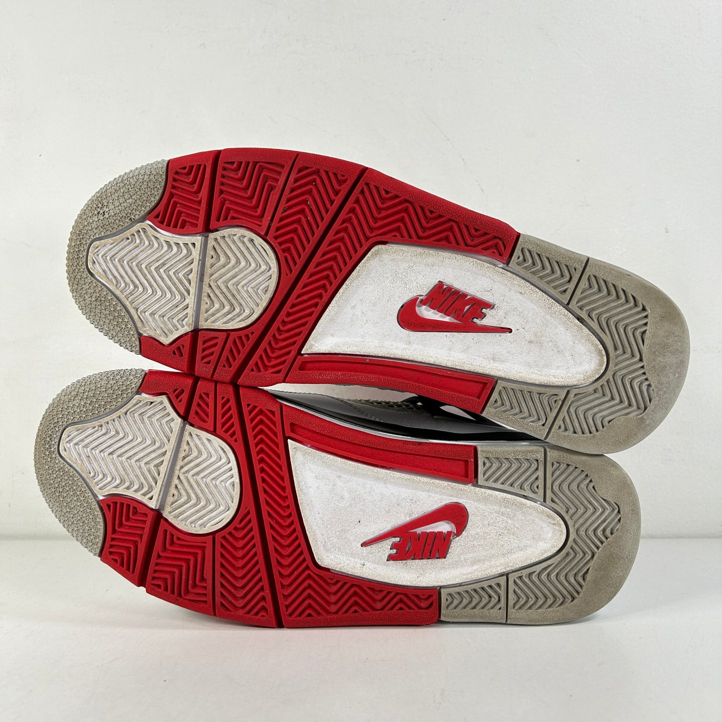 DC7770 160 Jordan 4 Retro Fire Red (2020) [USED] - 8 M (Used) (No Box) (No Insoles)