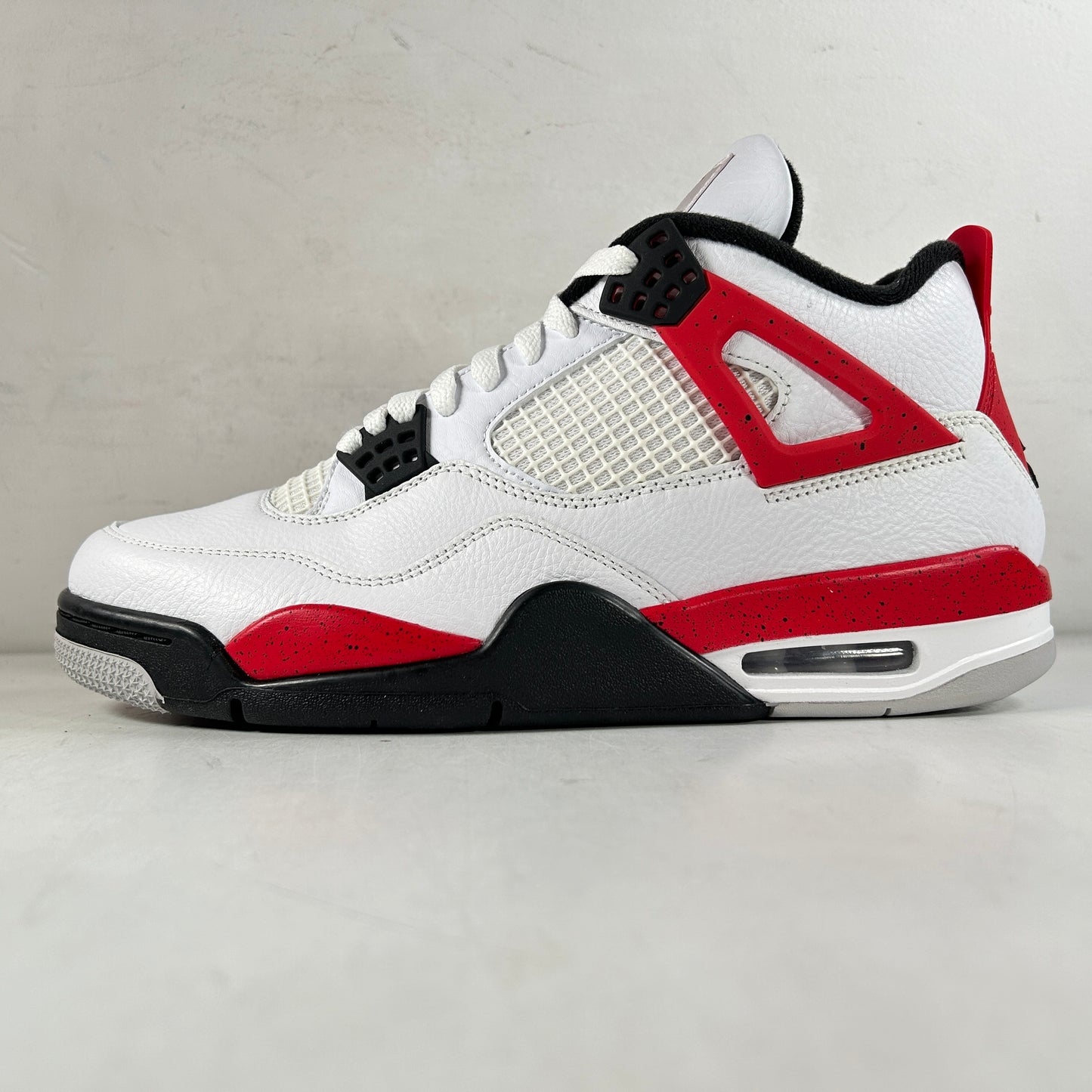 DH6927 161 Jordan 4 Retro Red Cement [CONDITIONAL] - 10 M (Yellowing)