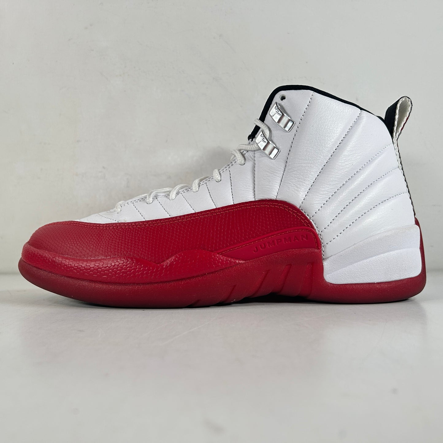 CT8013 116 Jordan 12 Retro Cherry (2023) [USED] - 9.5 M (Used6)