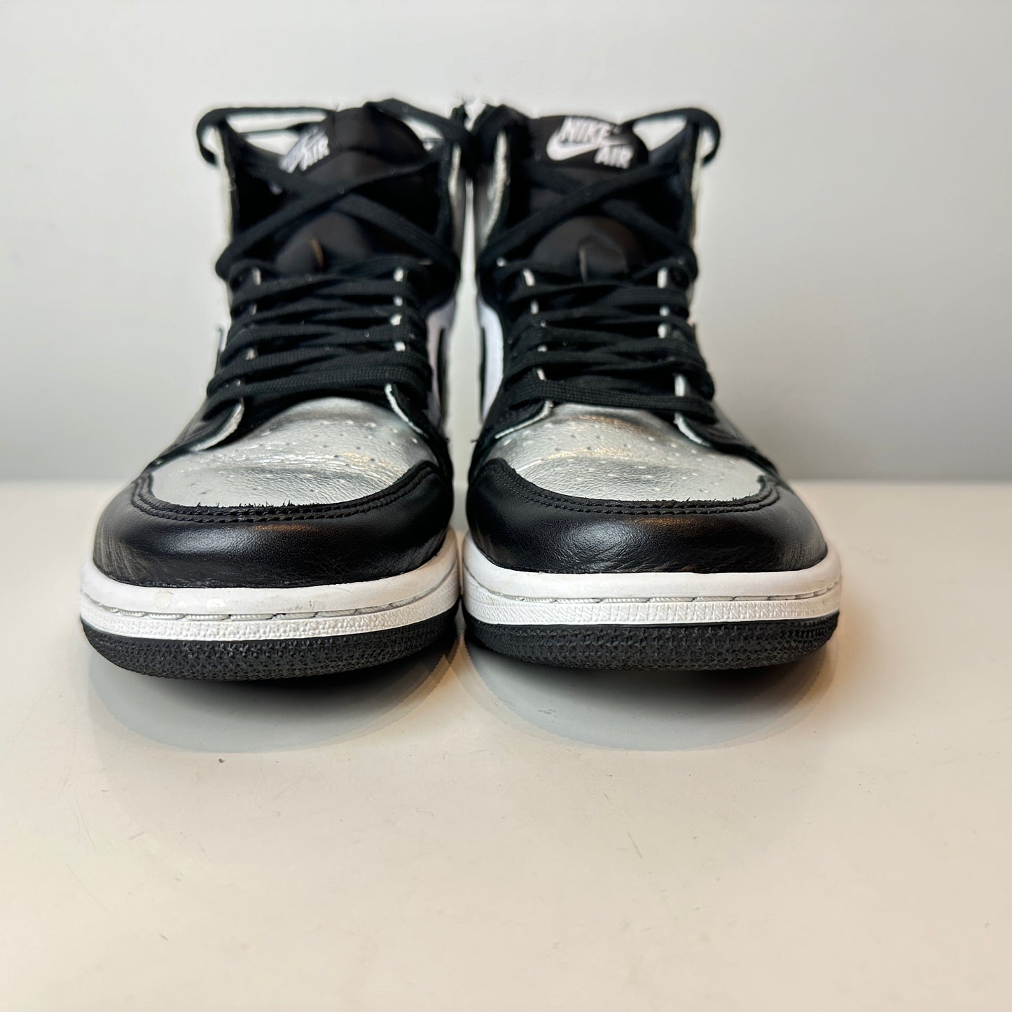 CD0461 001 Jordan 1 Retro High Silver Toe (Women's) [USED] - 10.5 W (Used)