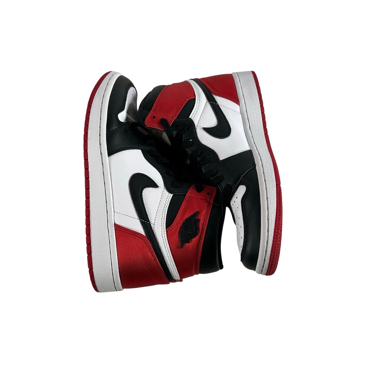 CD0461 016 AJ1 Puntera Negra Satén