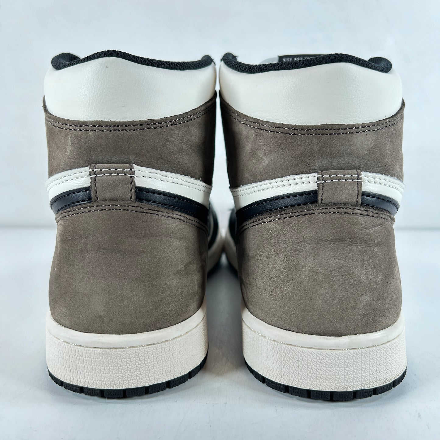 555088 105 Jordan 1 Mocha [USED] - 9.5 M (Used3)