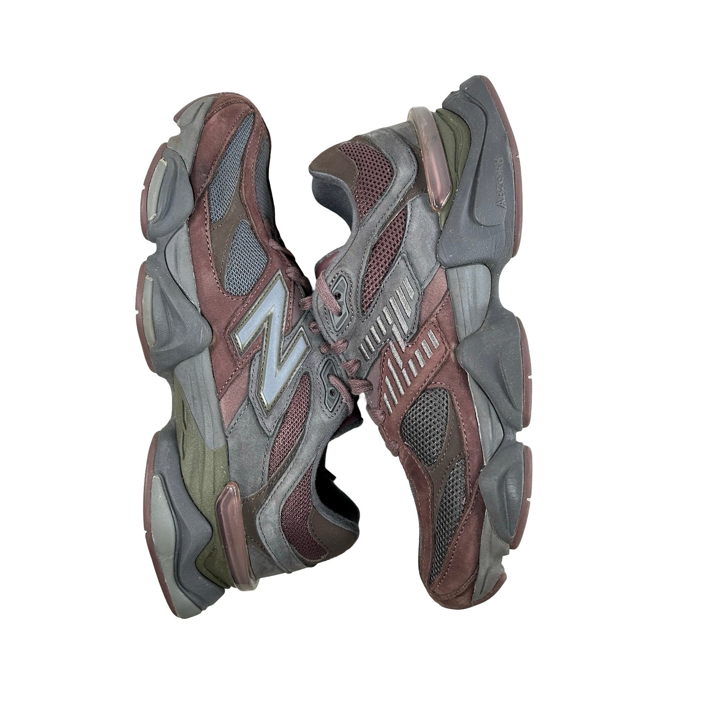 U9060BCG New Balance 9060 Truffle Rich Earth Magnet [USED] - 9 M (Used)