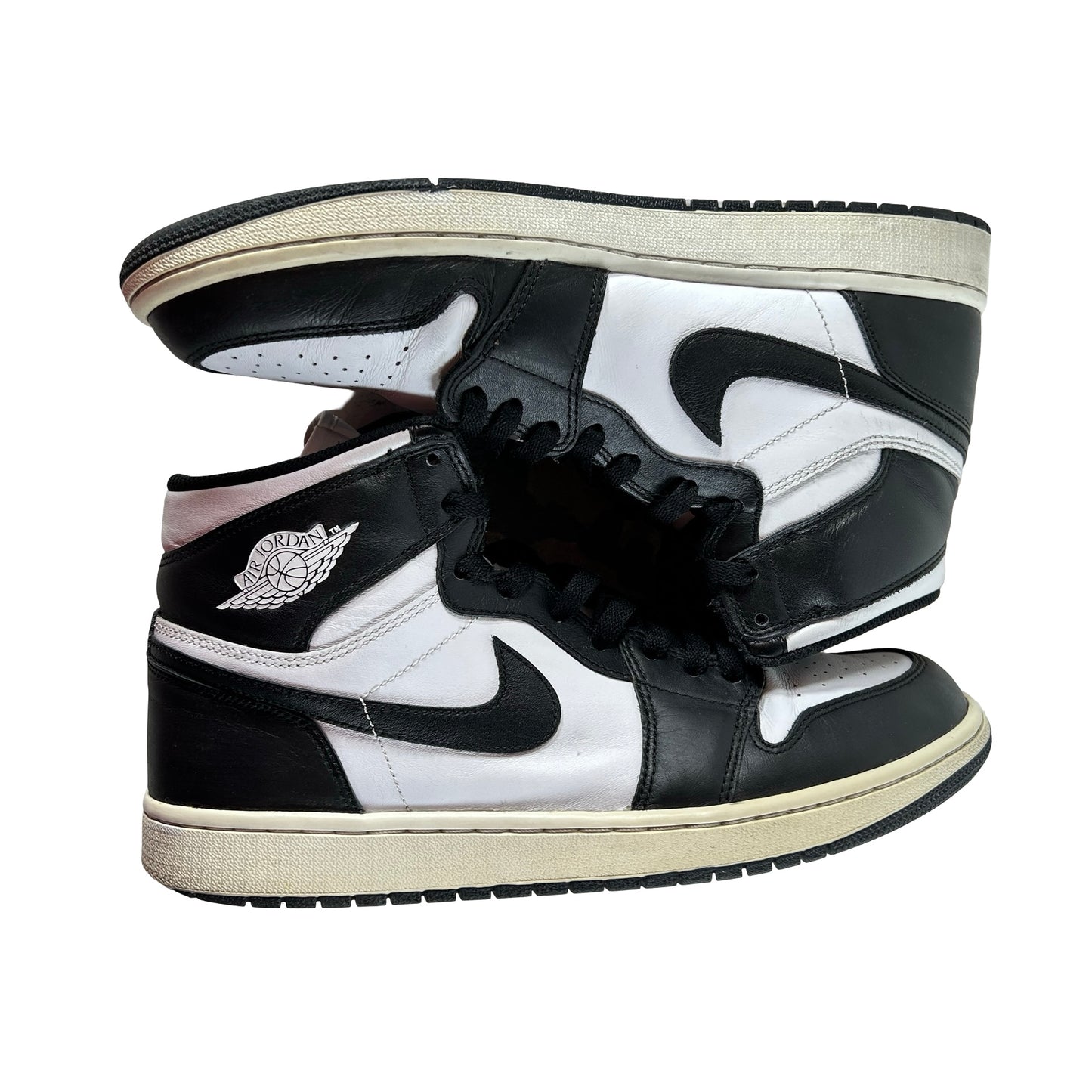 555088 010 Jordan 1 Retro Black White (2014) [USED] - 12 M (Used)