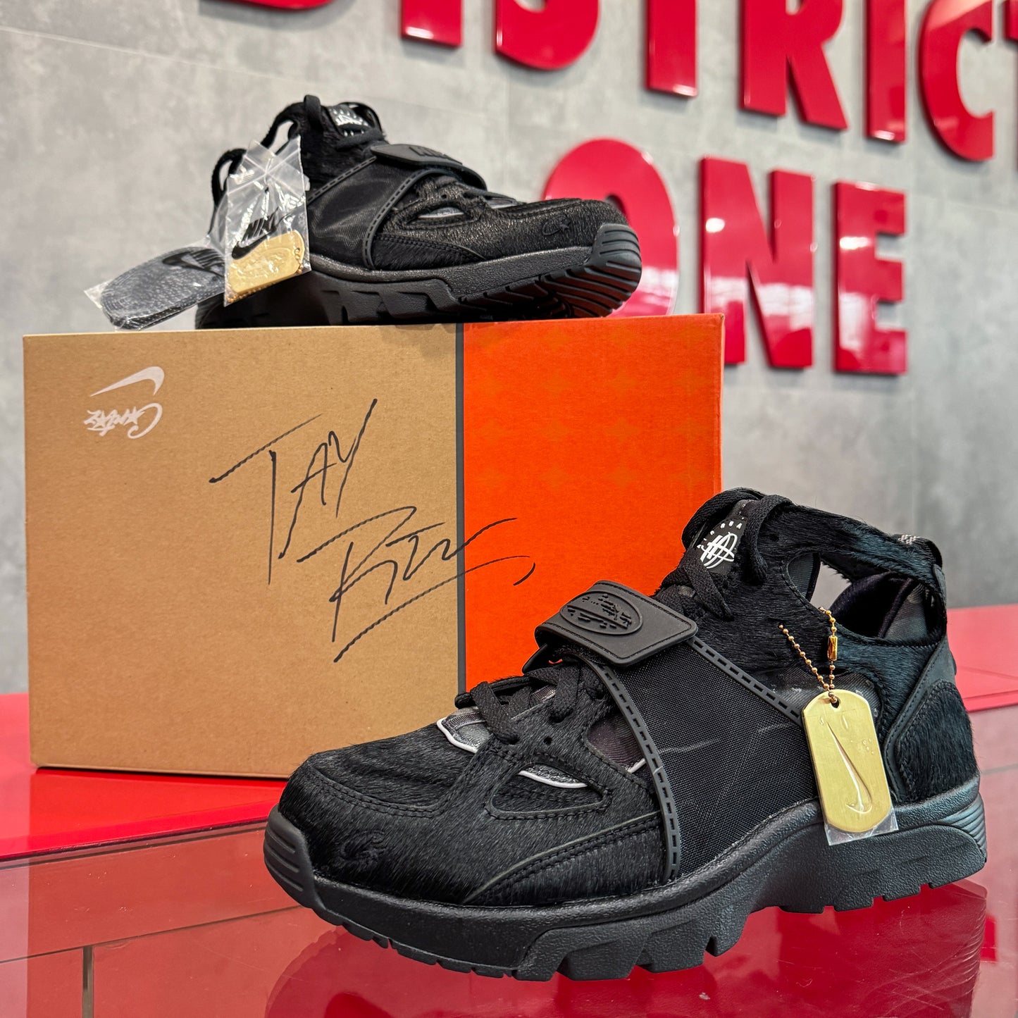 FQ8793 003 Nike Air Trainer Huarache Corteiz Black 'Signed'