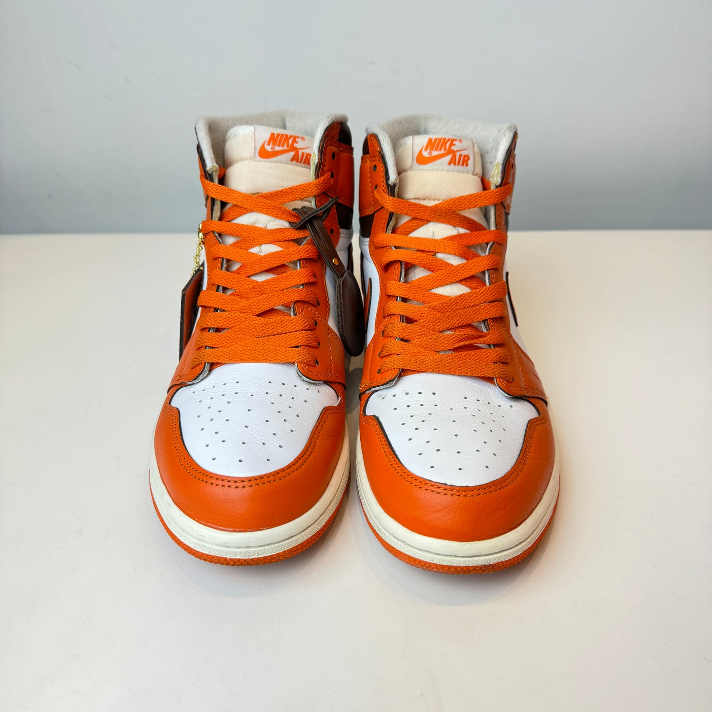 DO9369 101 Jordan 1 Retro High OG Starfish (Women's) [USED] - 10.5 W (Used)