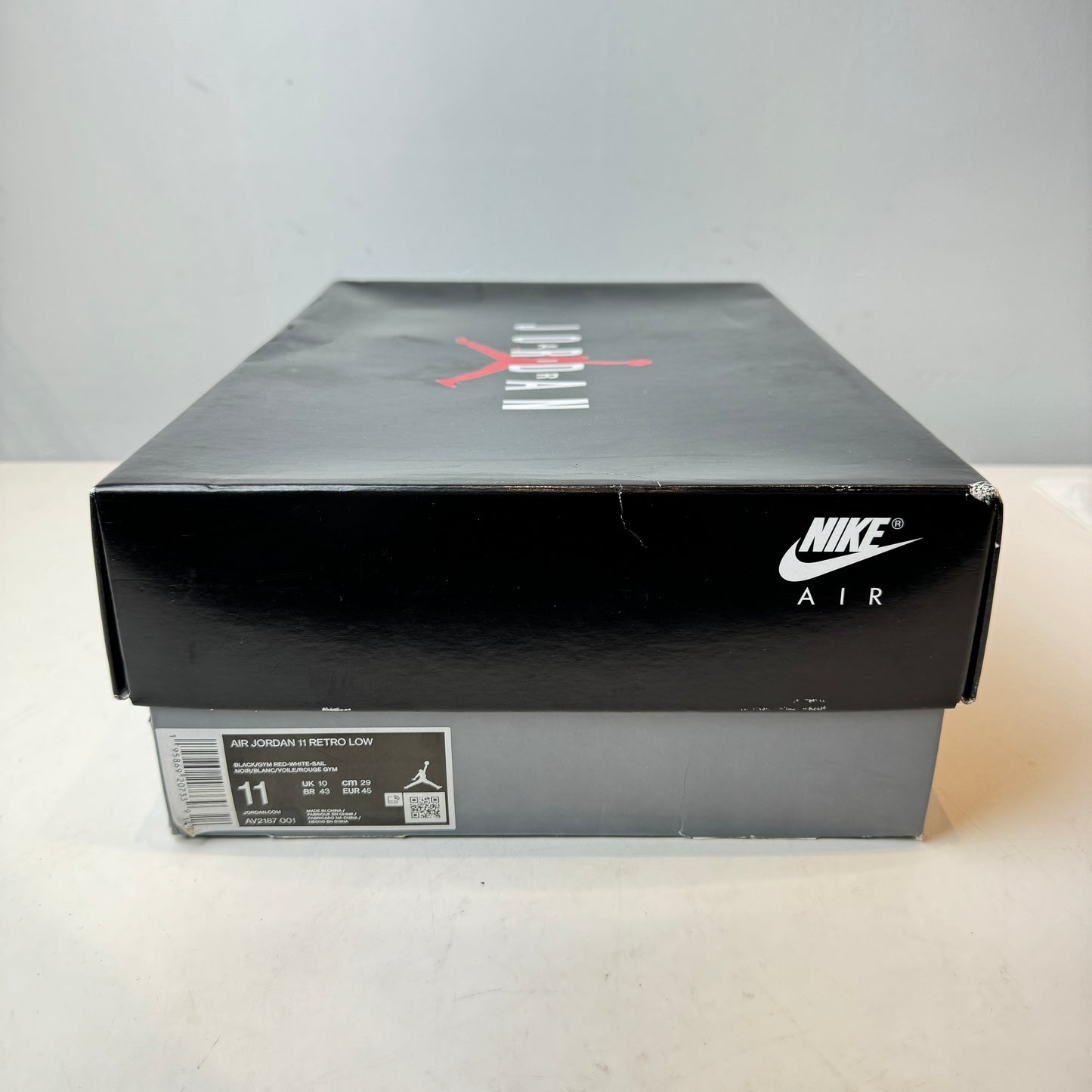 AV2187 001 Jordan 11 Retro Bajo 72-10