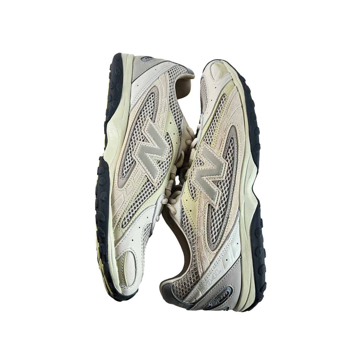 U204L7YU New Balance 204L AURALEE Cream [USED] - 10.5 M (Used) (No Box)