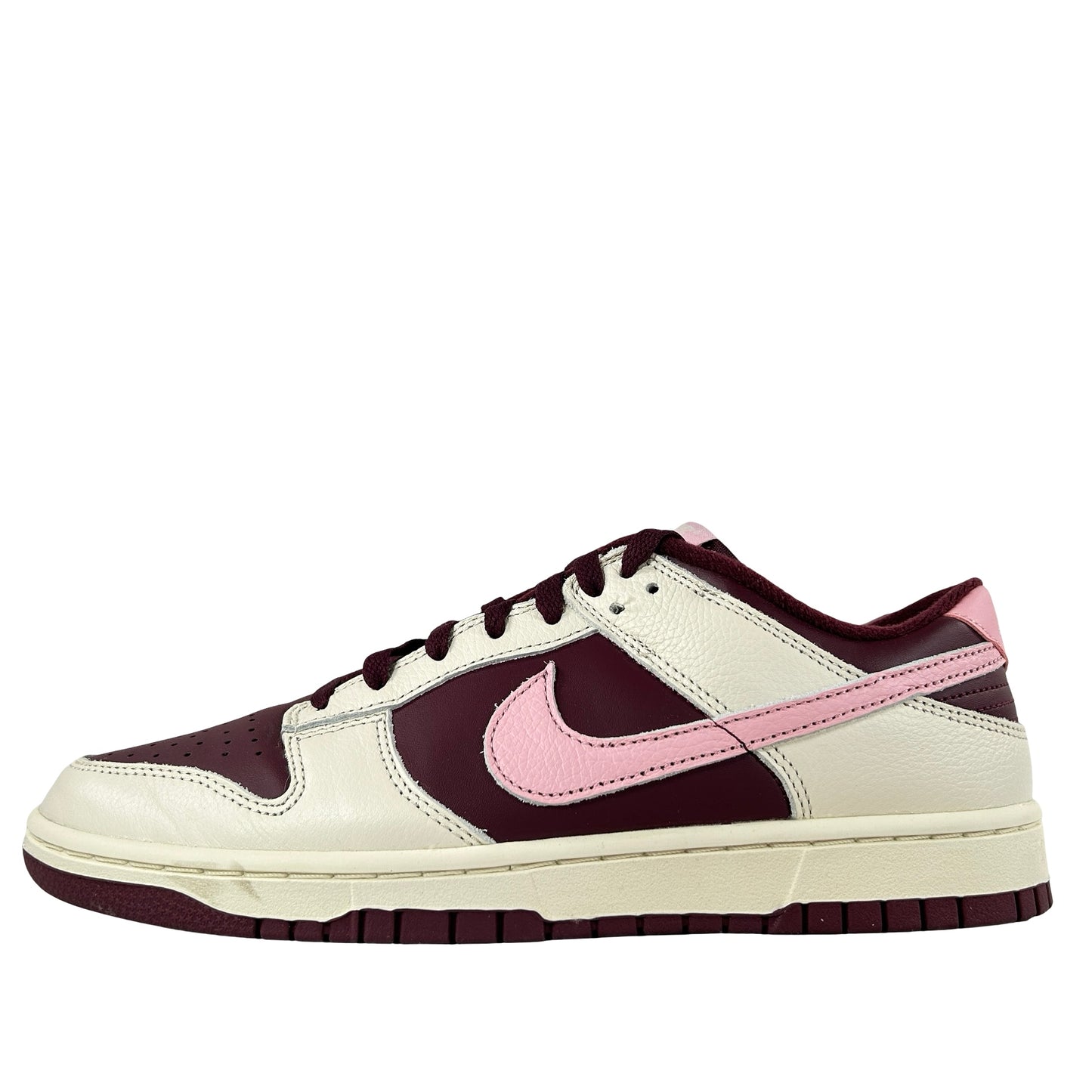 DR9705 100 Nike Dunk Low Retro PRM Valentine's Day (2023) [USED] - 10 M (Used2)