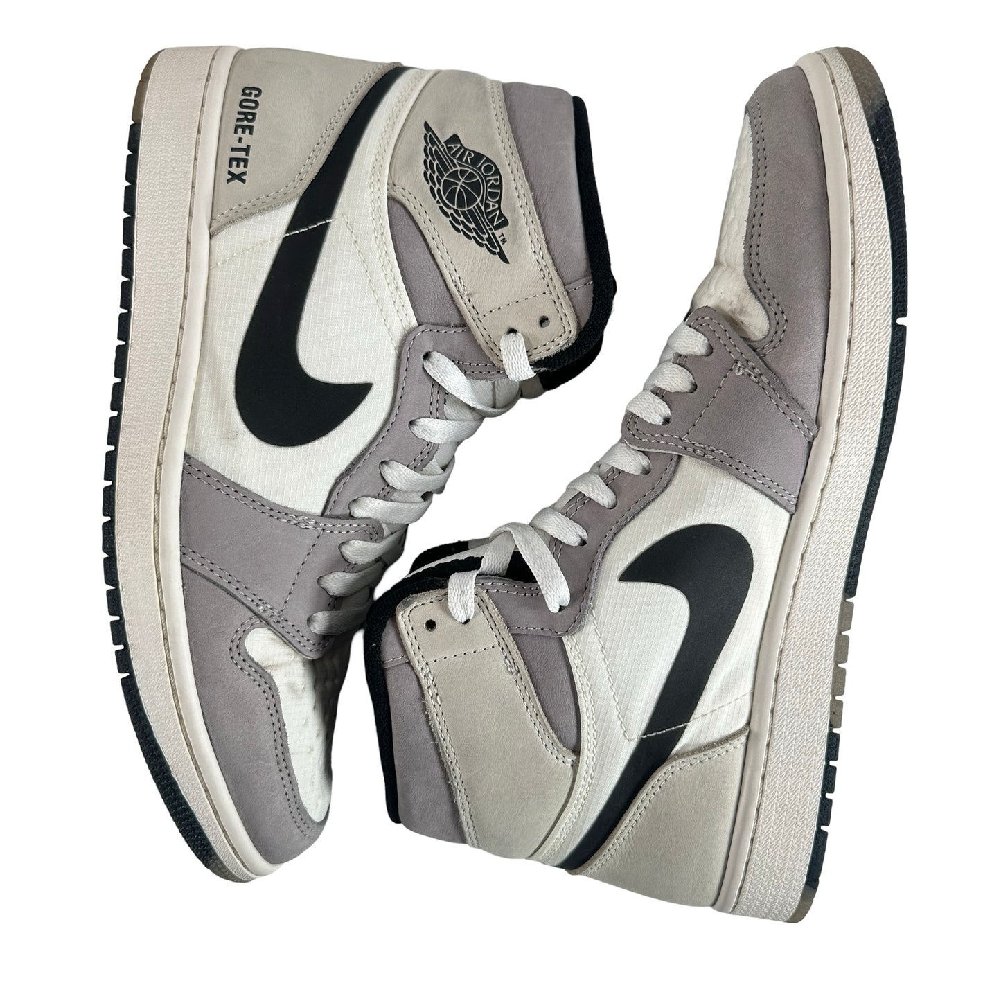 DB2889 100 Jordan 1 Retro High Element Gore-Tex Light Bone [USED] - 9 M (Used)