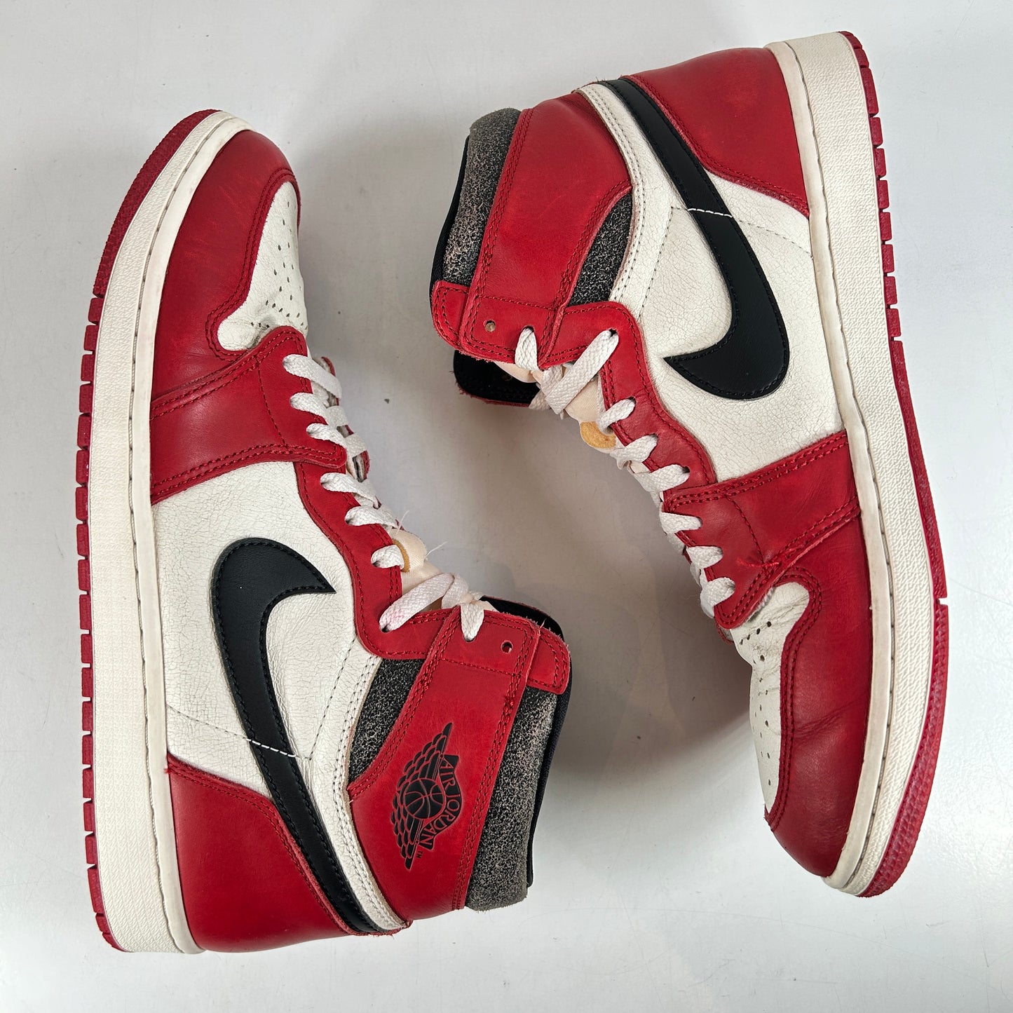 DZ5485 612 Jordan 1 Retro High OG Chicago Lost And Found [USED] - 12 M (Used4)