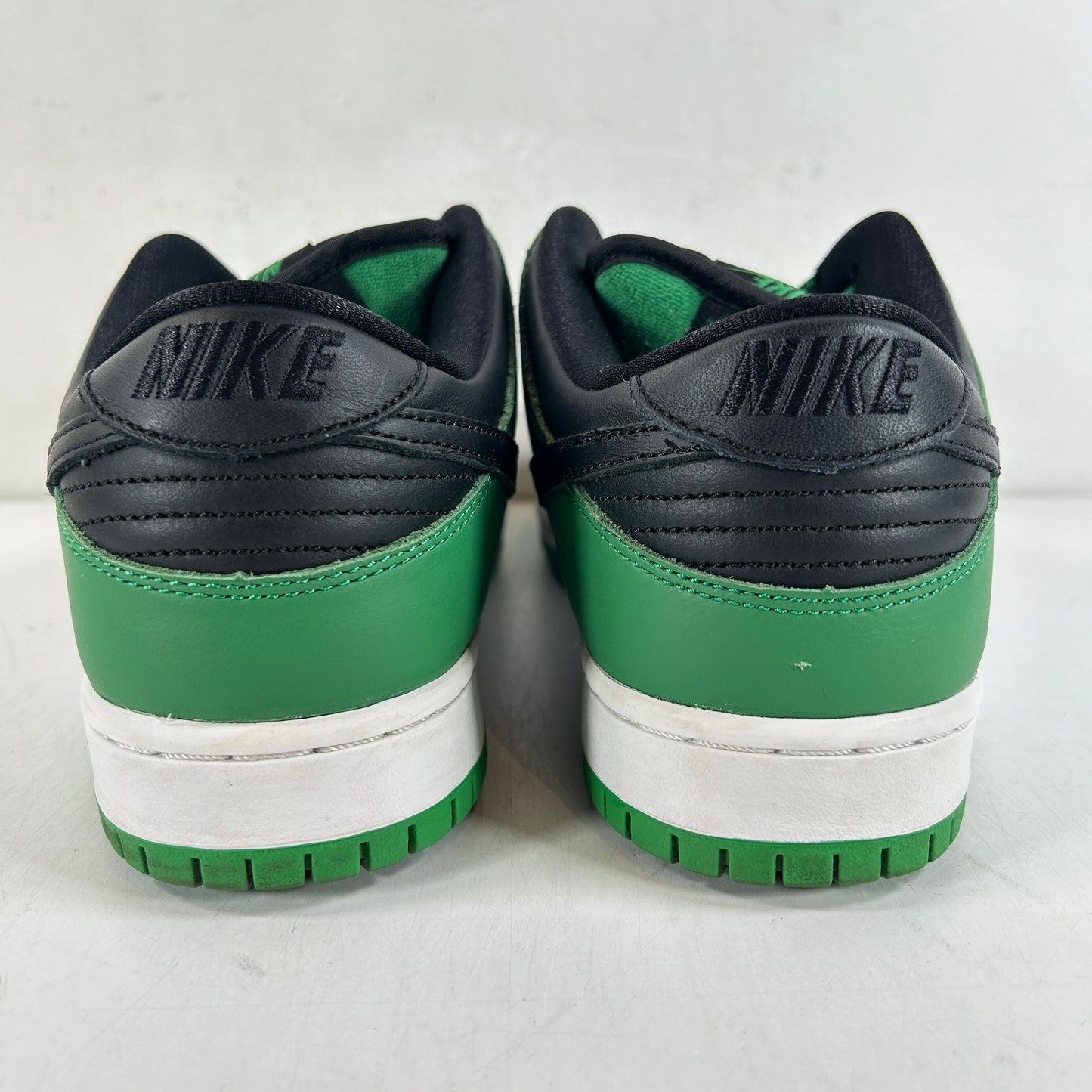 BQ6817 302 Nike SB Dunk Low Classic Green [USED] - 9 M (Used)