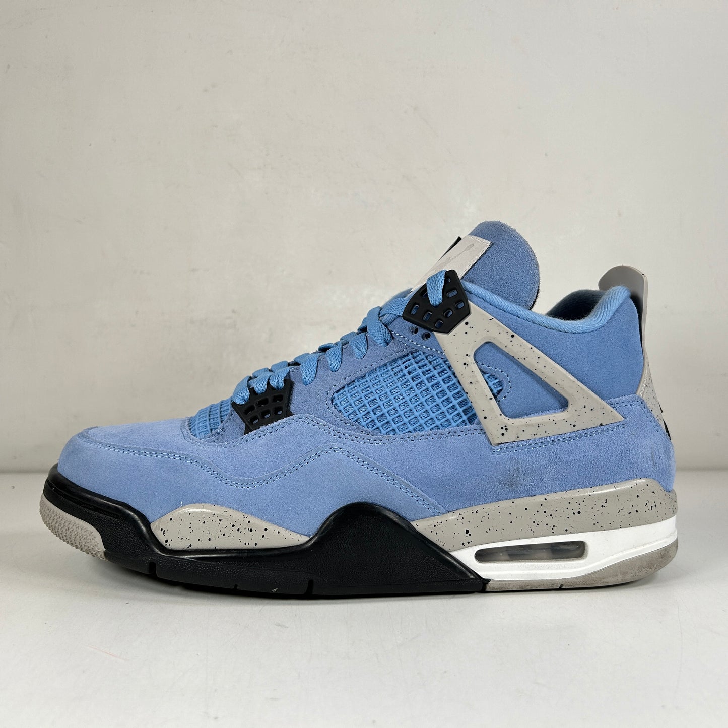 CT8527 400 Jordan 4 University Blue [USED] - 10 M (Used)