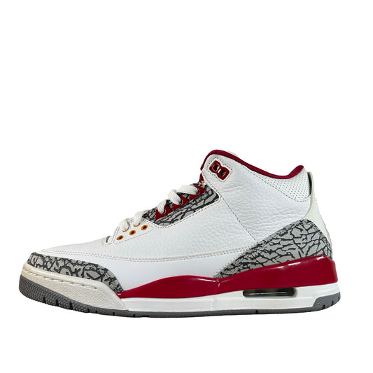 CT8532 126 Jordan 3 Retro Cardinal Red - 9 M (Yellowing2)