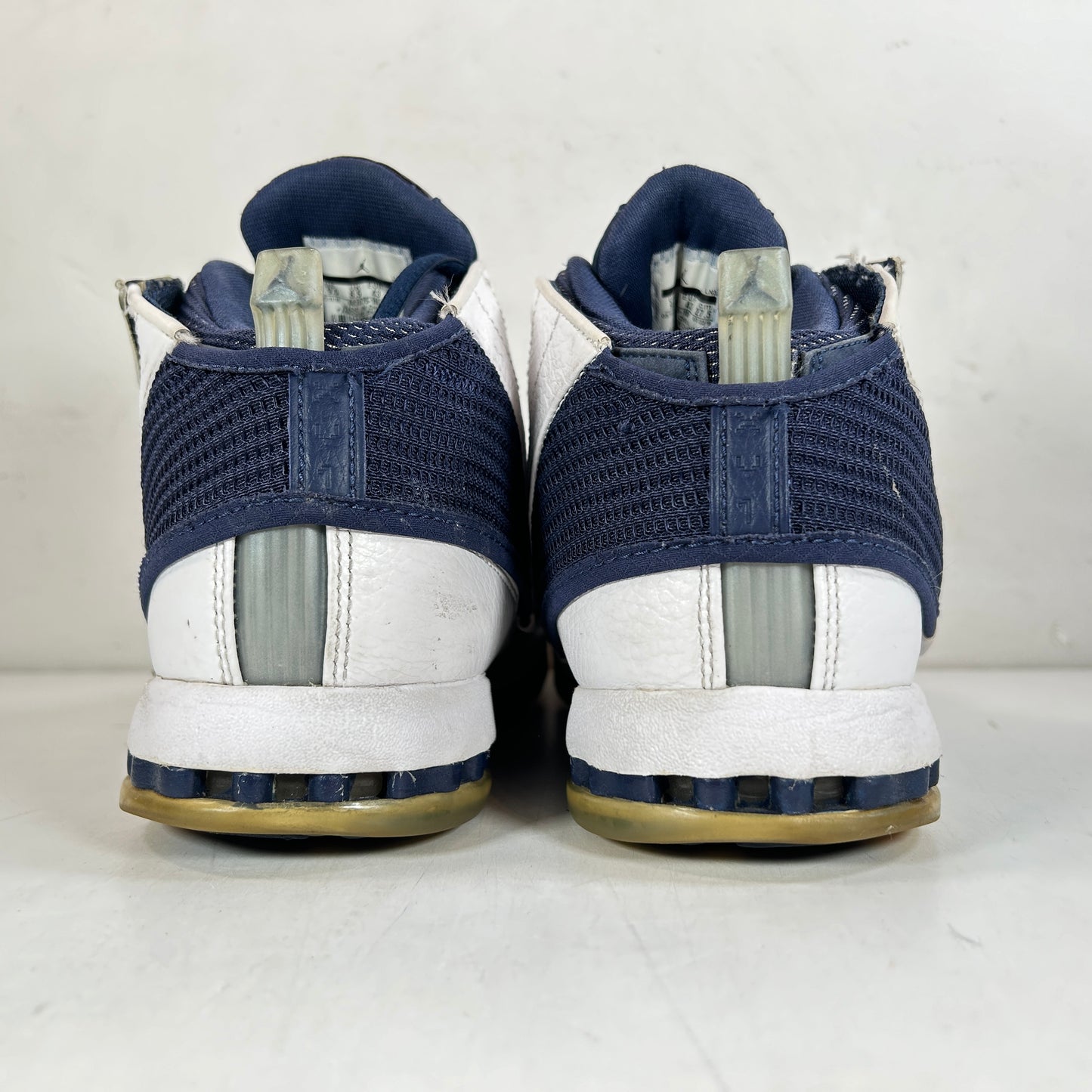 683075 106 Jordan 16 Retro Midnight Navy (2016) [USED] - 9.5 M (Used) (No Box)