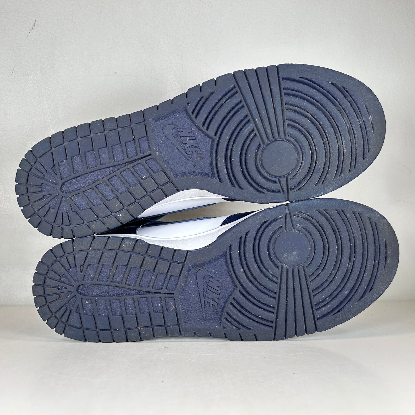 DD1399 104 Nike Dunk High Championship Navy [USED] - 9 M (Used)