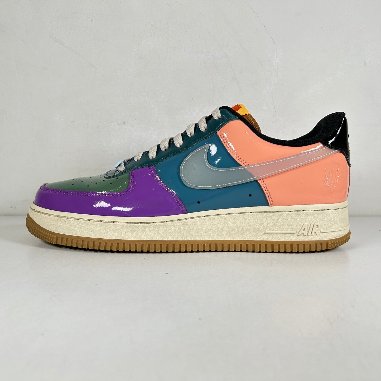 DV5255 500 Nike Air Force 1 Low SP Undefeated Multi-Patent Wild Berry [USED] - 11.5 M (Used)