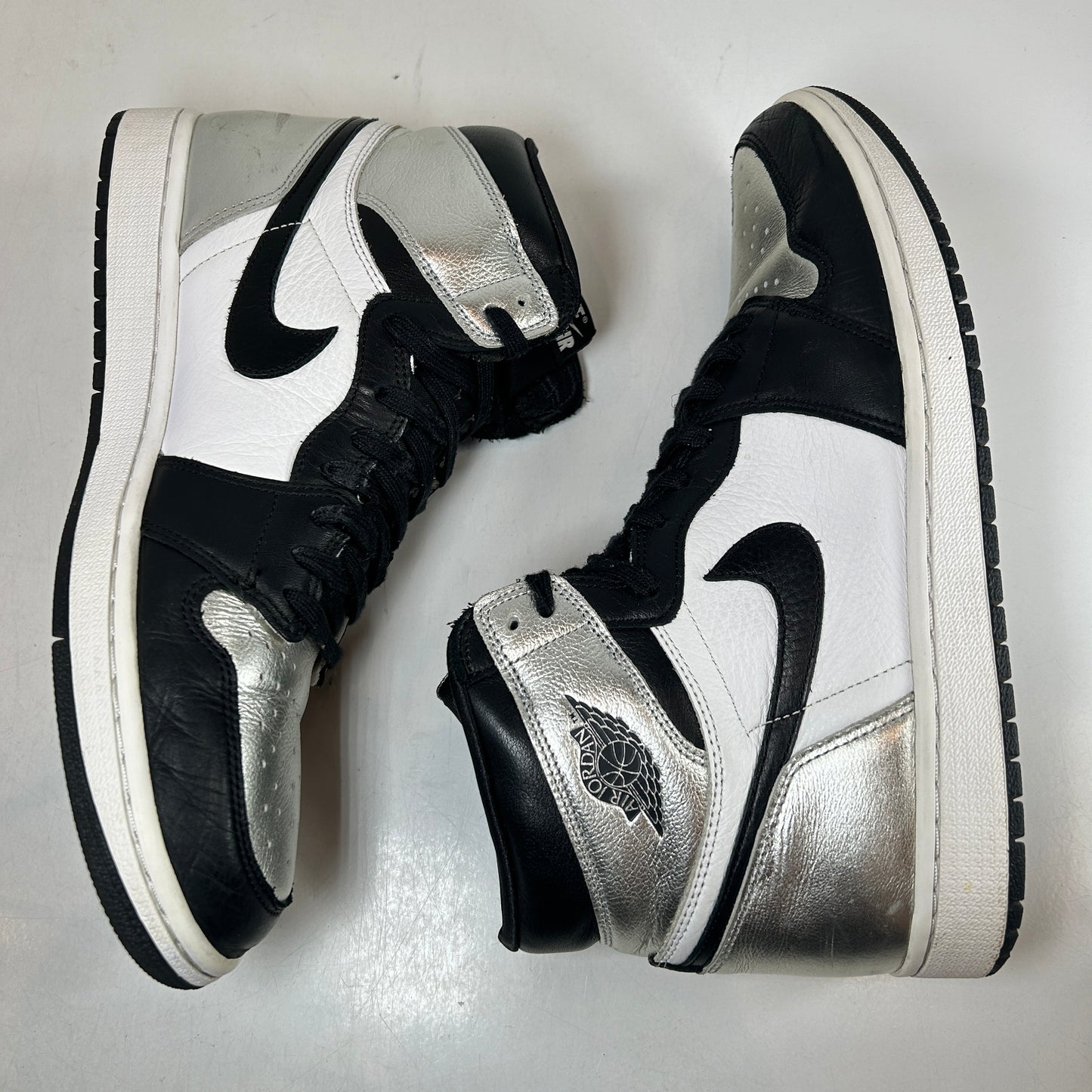 CD0461 001 Jordan 1 Retro High Silver Toe (Women's) [USED] - 12 W (Used3)