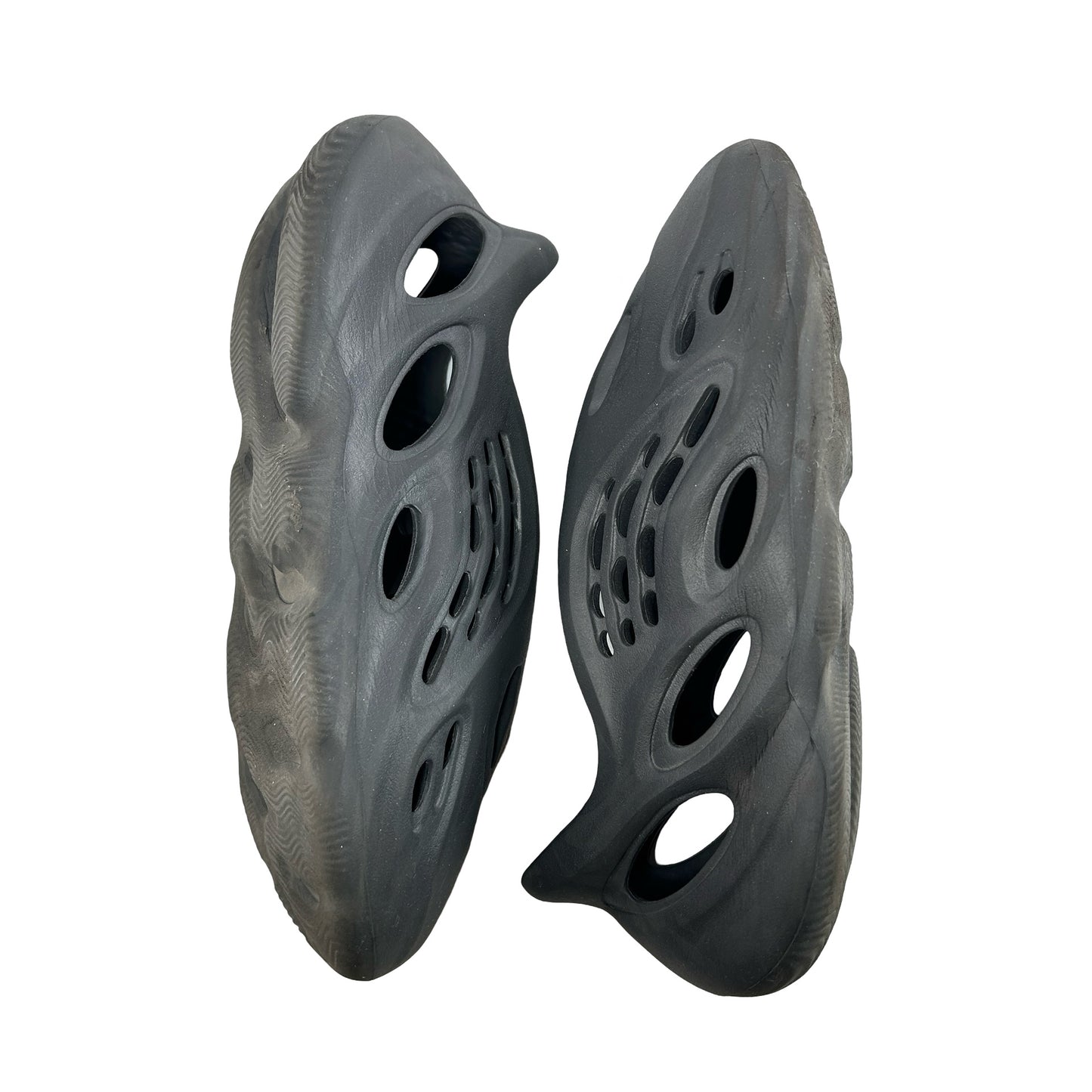 HP8739 Adidas Yeezy Foam RNR Onyx [USED] - 12 M (Used3)