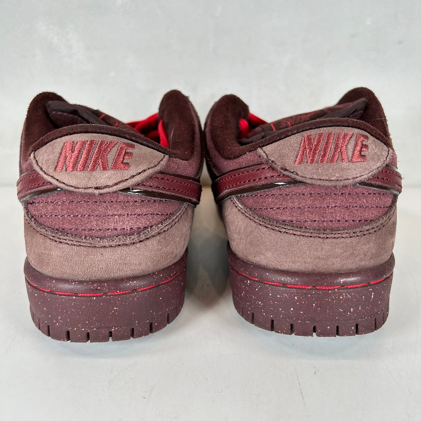 FN0619 600 Nike SB Dunk Low “City of Love” [USED] - 4.5 M (Used) (No Box)