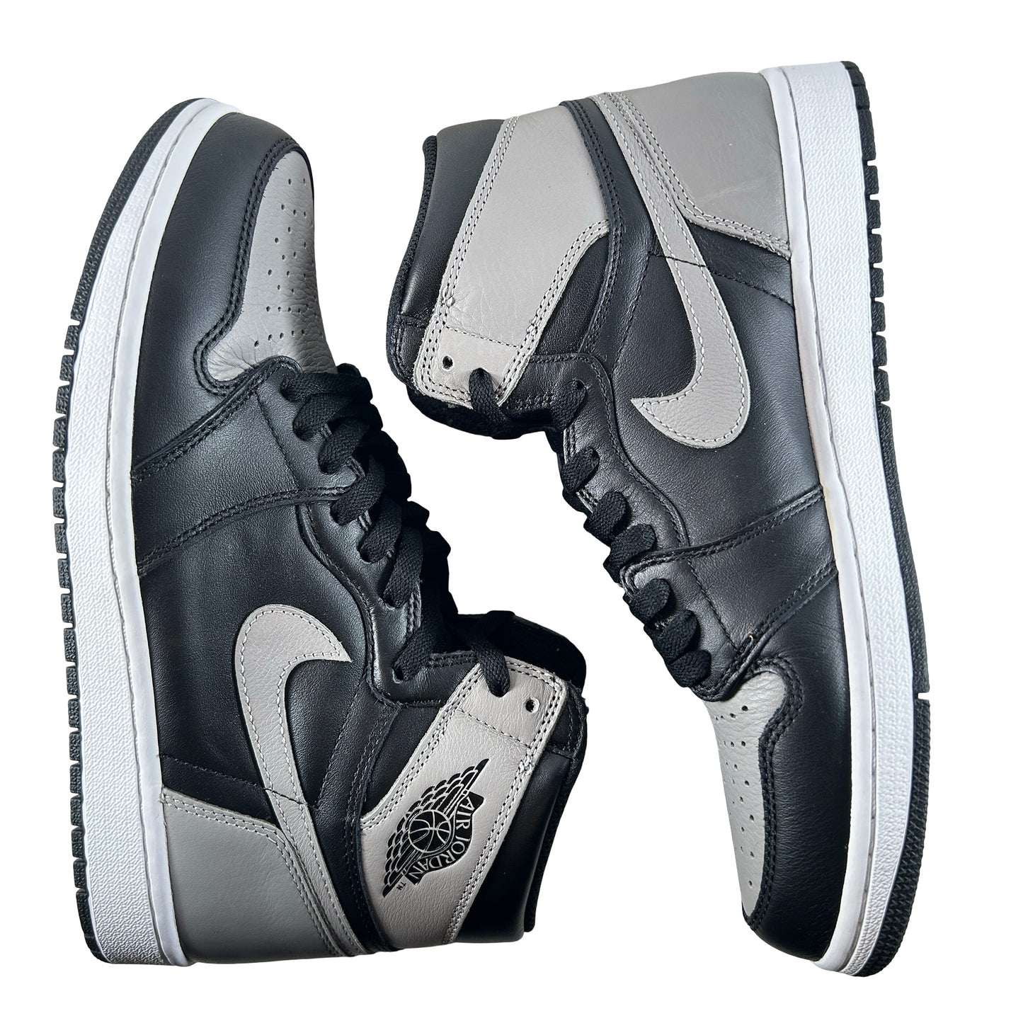 555088 013 Jordan 1 Sombra (2018)