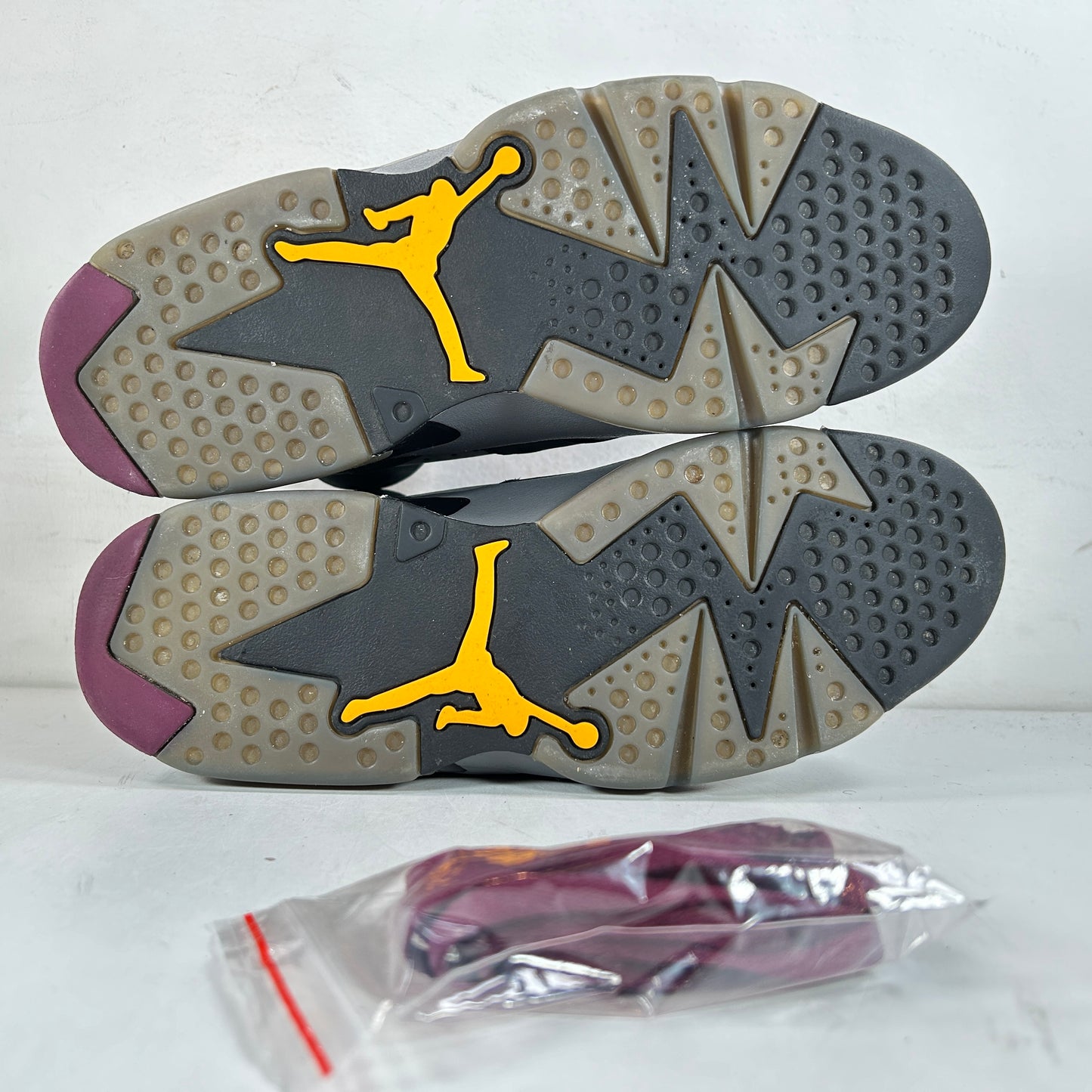 CT8529 063 Jordan 6 Retro Burdeos