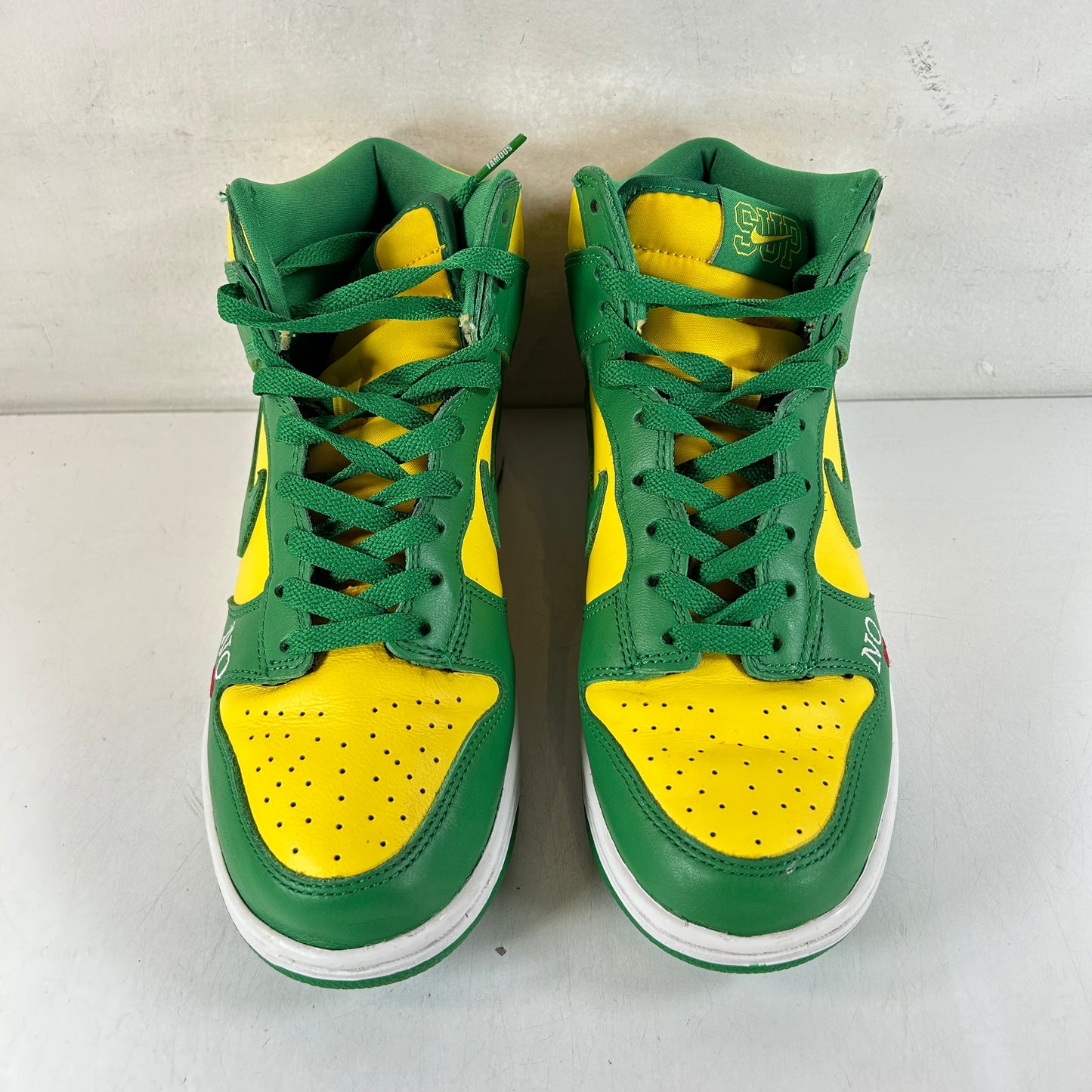 DN3741 700 Nike SB Dunk High Supreme By Any Means Brazil [USED] - 6 M (Used)