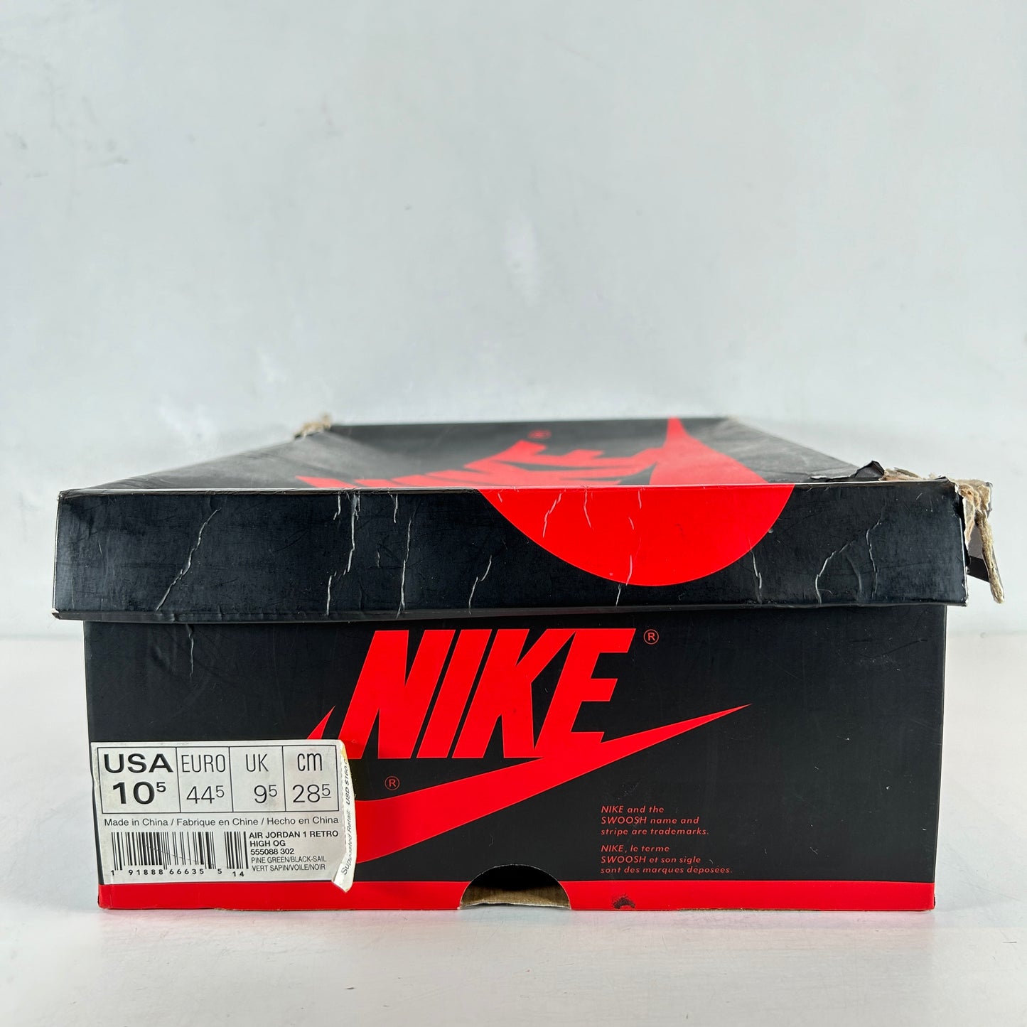 555088 302 Jordan 1 Retro High Pine Green [USED] - 10.5 M (Used)