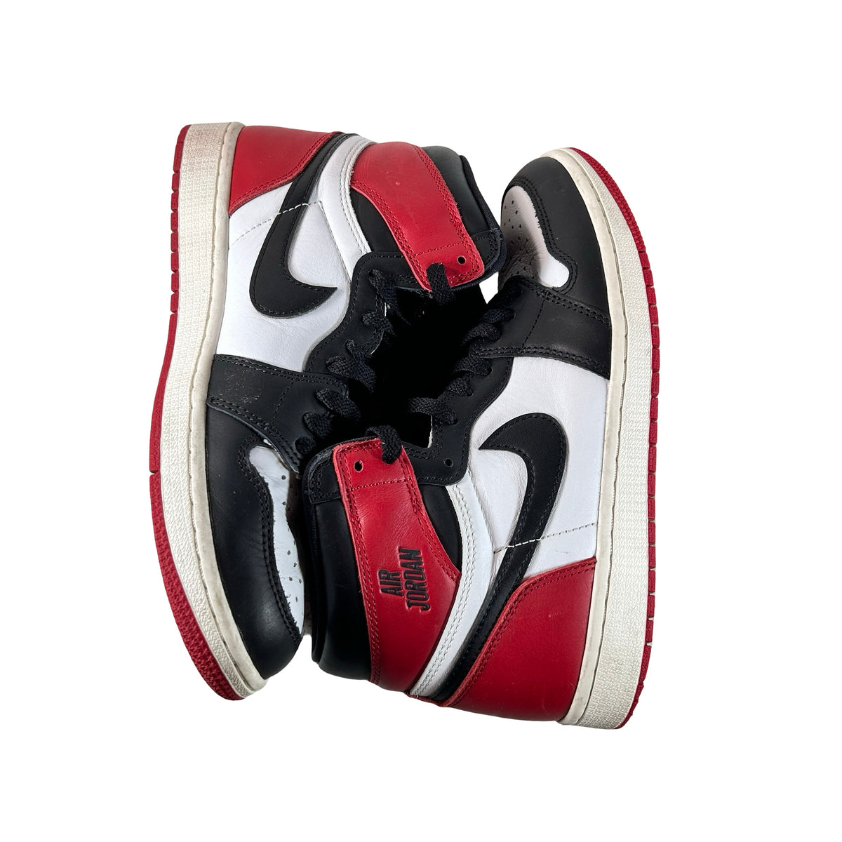 DZ5485 106 Air Jordan 1 High OG Black Toe Reimagined [USED] - 8.5 M (Used10)