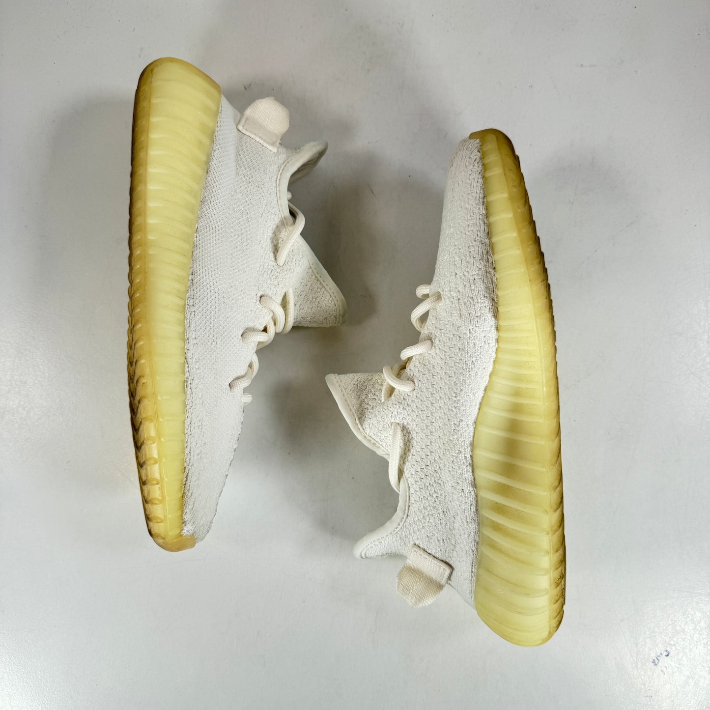 CP9366 Yeezy 350 V2 Crema Blanco