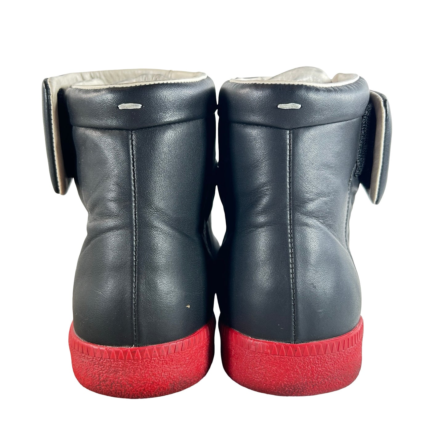 S57WS0095 SX8966 962 Maison Margiela 22 Future High Top Black Red [USED] - 42 EU / 10 US M (Used)