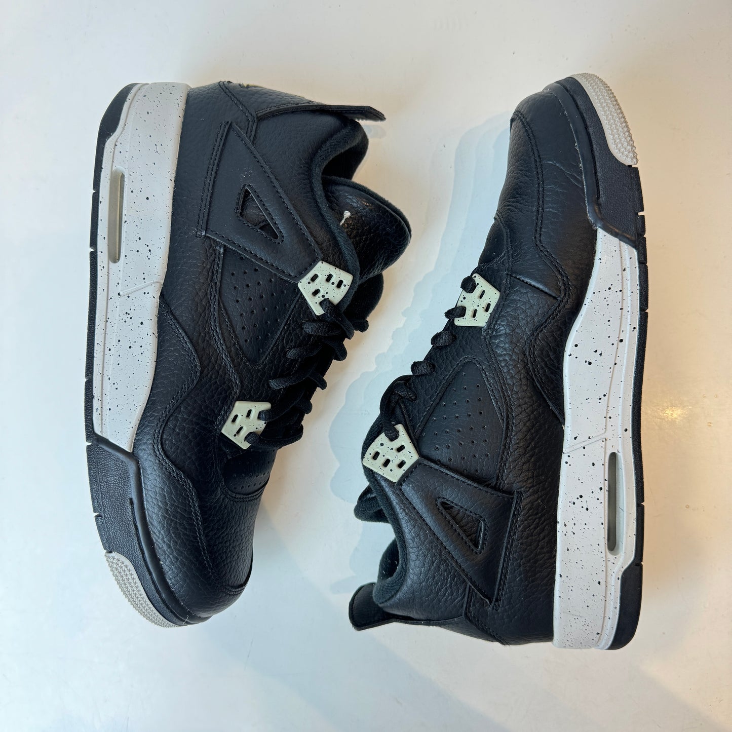 408452 003 Jordan 4 Retro Oreo (2015) (GS) [USED] - 7 Y (Used) (No Box)