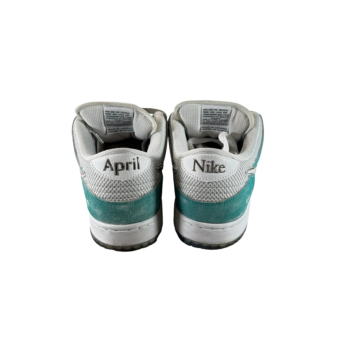 FD2562 400 Nike SB Dunk Low April Skateboards [USED] - 12 M (Used)