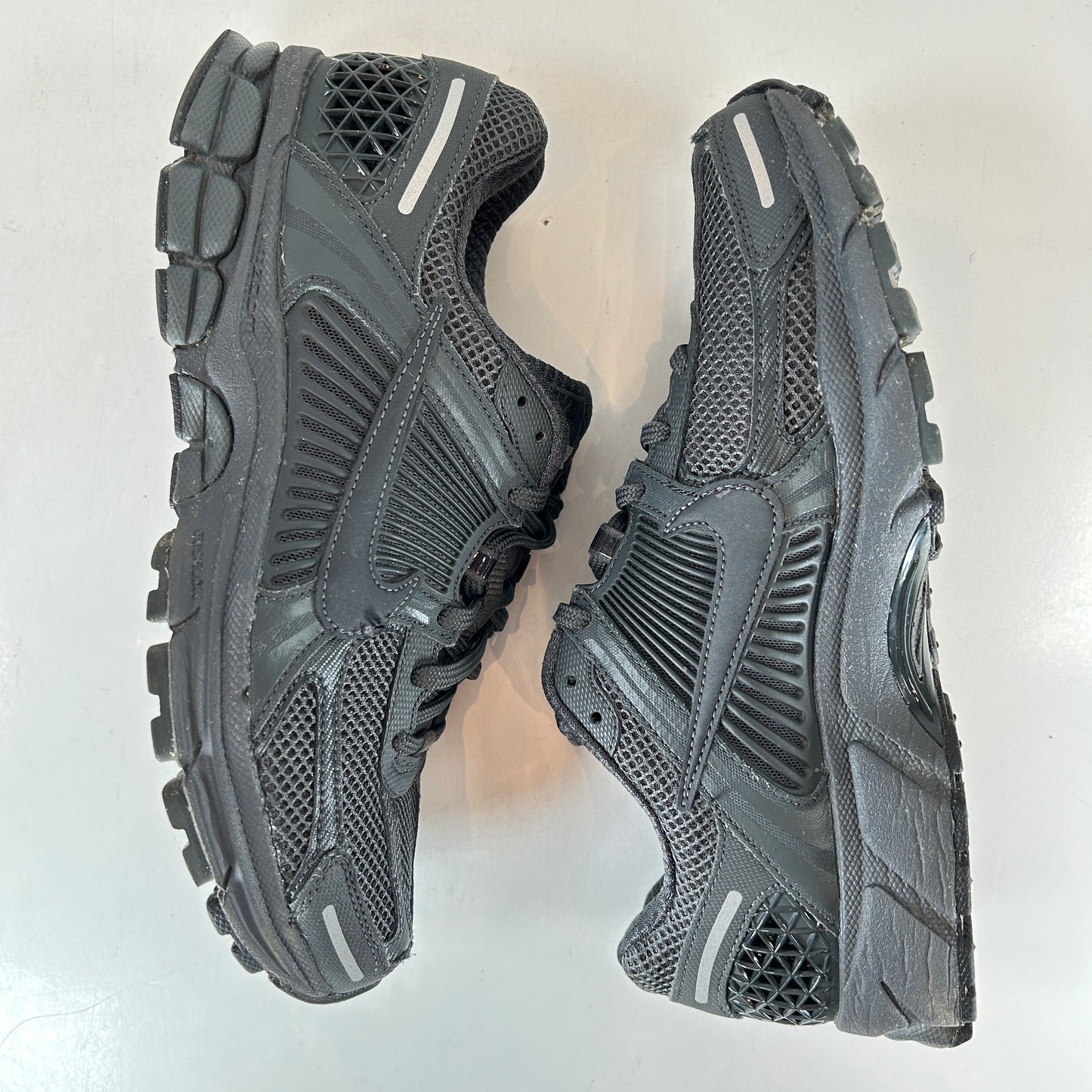 BV1358 002 Nike Zoom Vomero 5 Anthracite (2019/2023) [USED] - 8.5 M (Used)