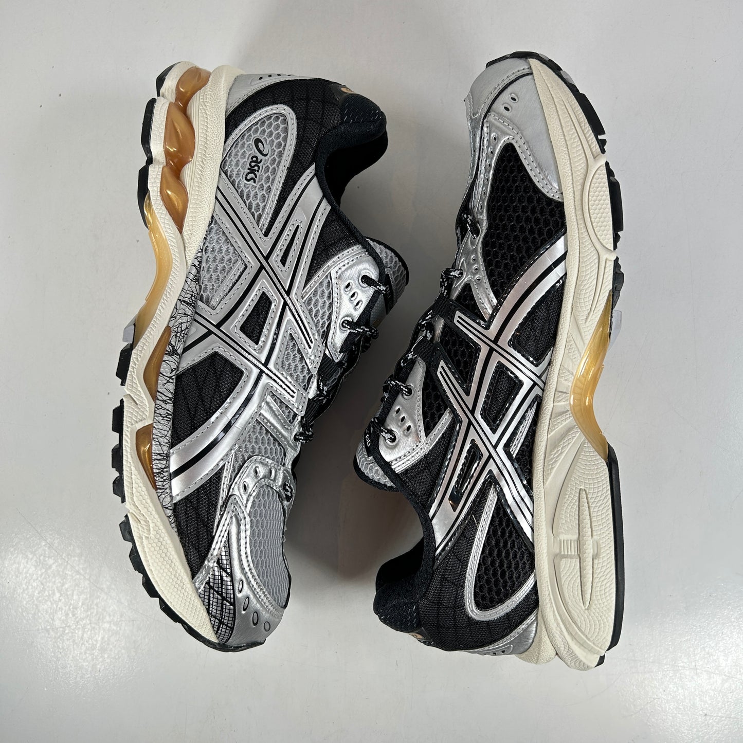 1203A543 020 ASICS Gel-Nimbus 10.1 Piedmont Grey [USED] - 7.5 M (Used)