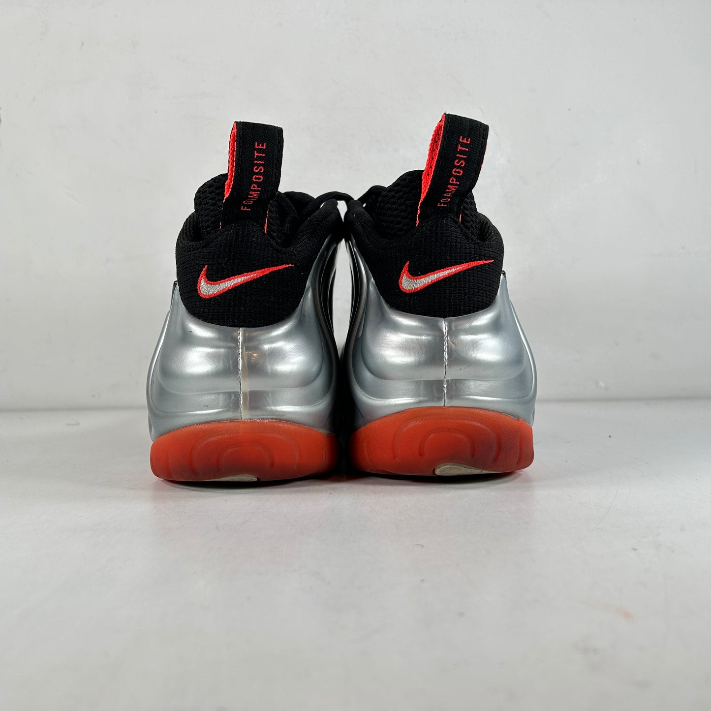 624041 016 Nike Air Foamposite Pro Bright Crimson [USED] - 11.5 M (Used) (No Box)