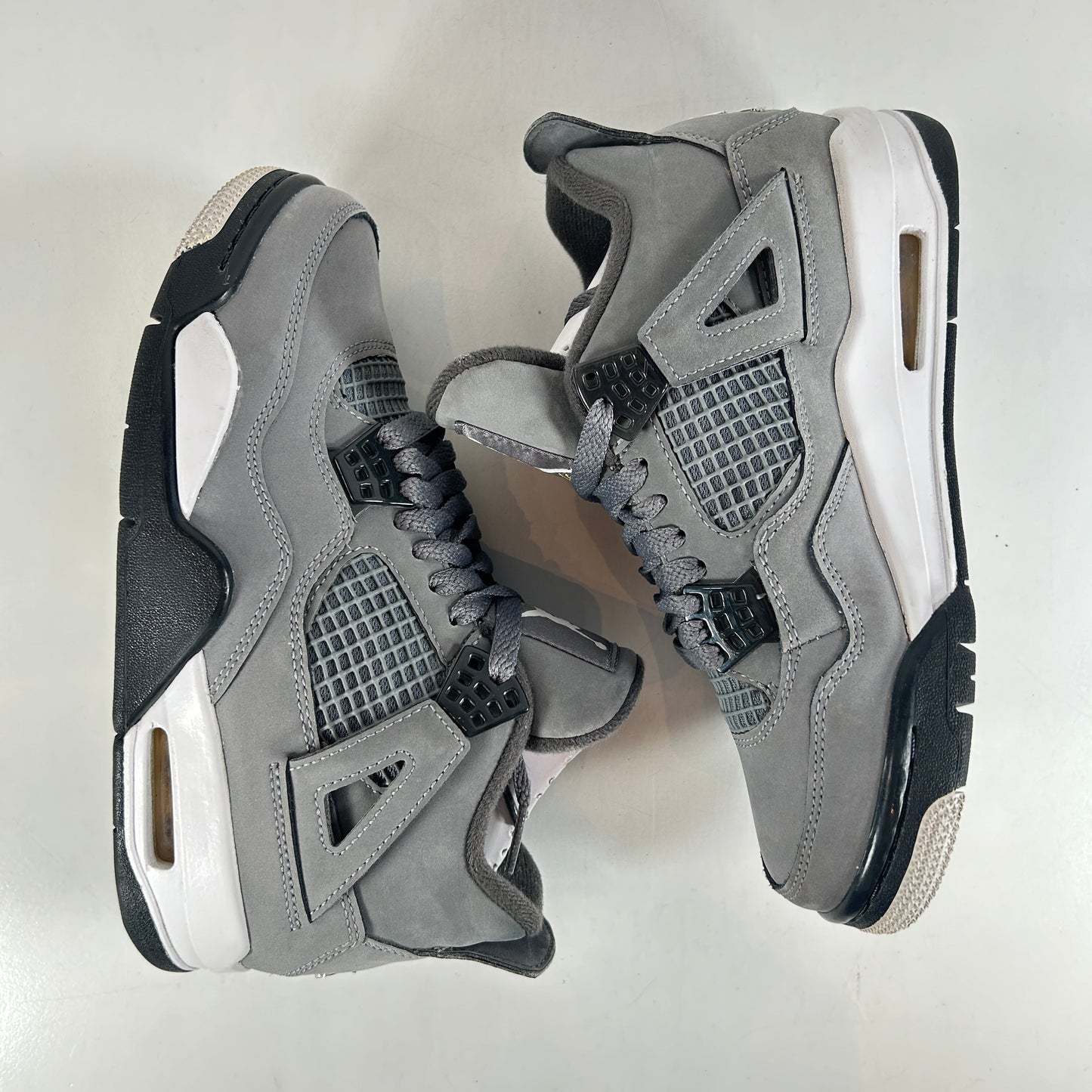 308497 007 Jordan 4 Retro Cool Grey (2019) [USED] - 4 M (Used)