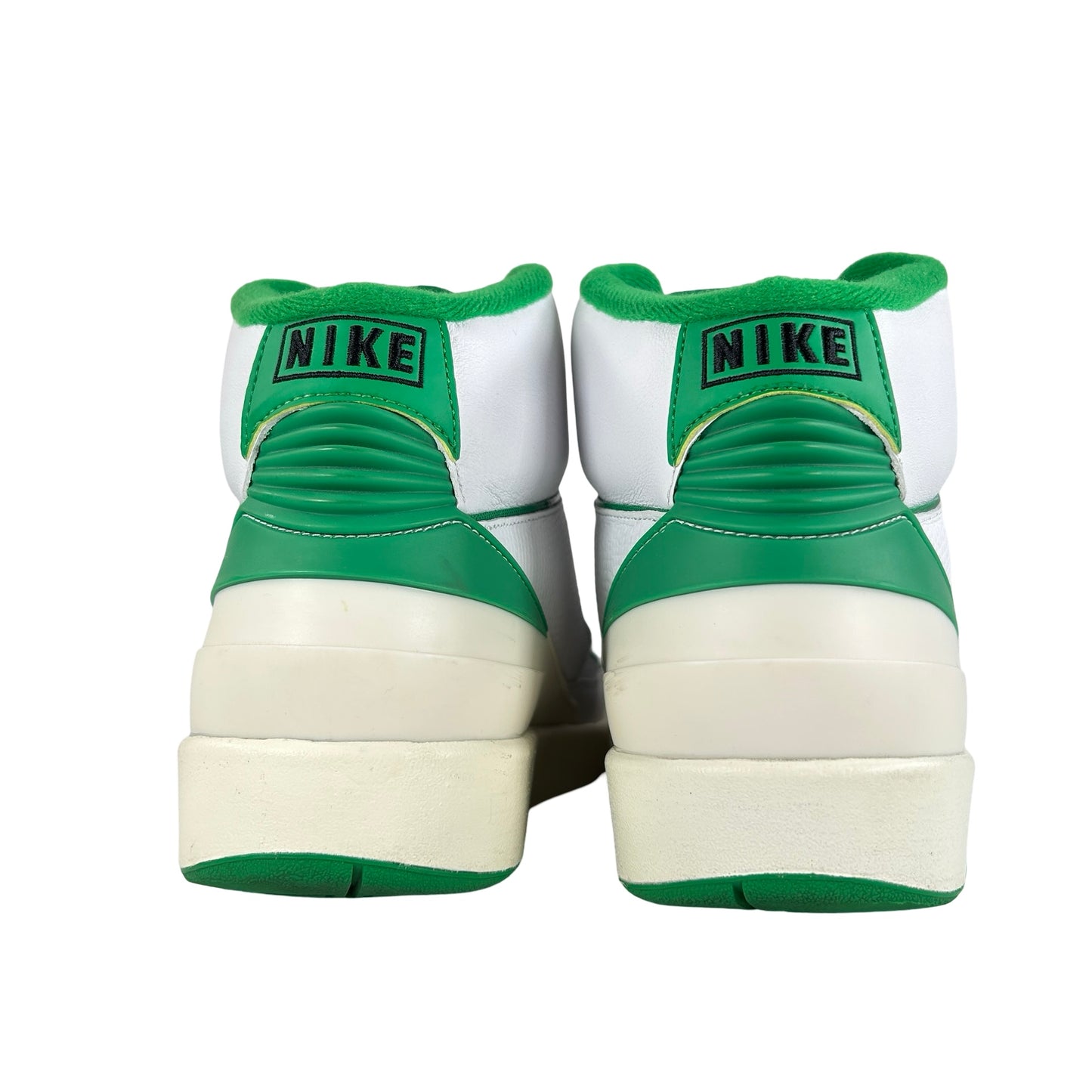 DR8884 103 Jordan 2 Retro Lucky Green - 13 M (Used2)
