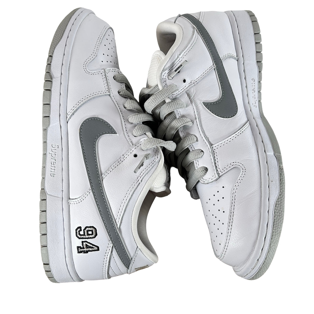 HQ8487 100 Nike SB Dunk Low Supreme 94 White Metallic Silver [USED] - 9 M (Used)