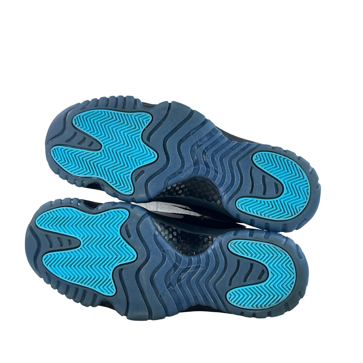 CT8012 047 Jordan 11 Retro Gamma Blue (2025) [USED] - 10 M (Used11)