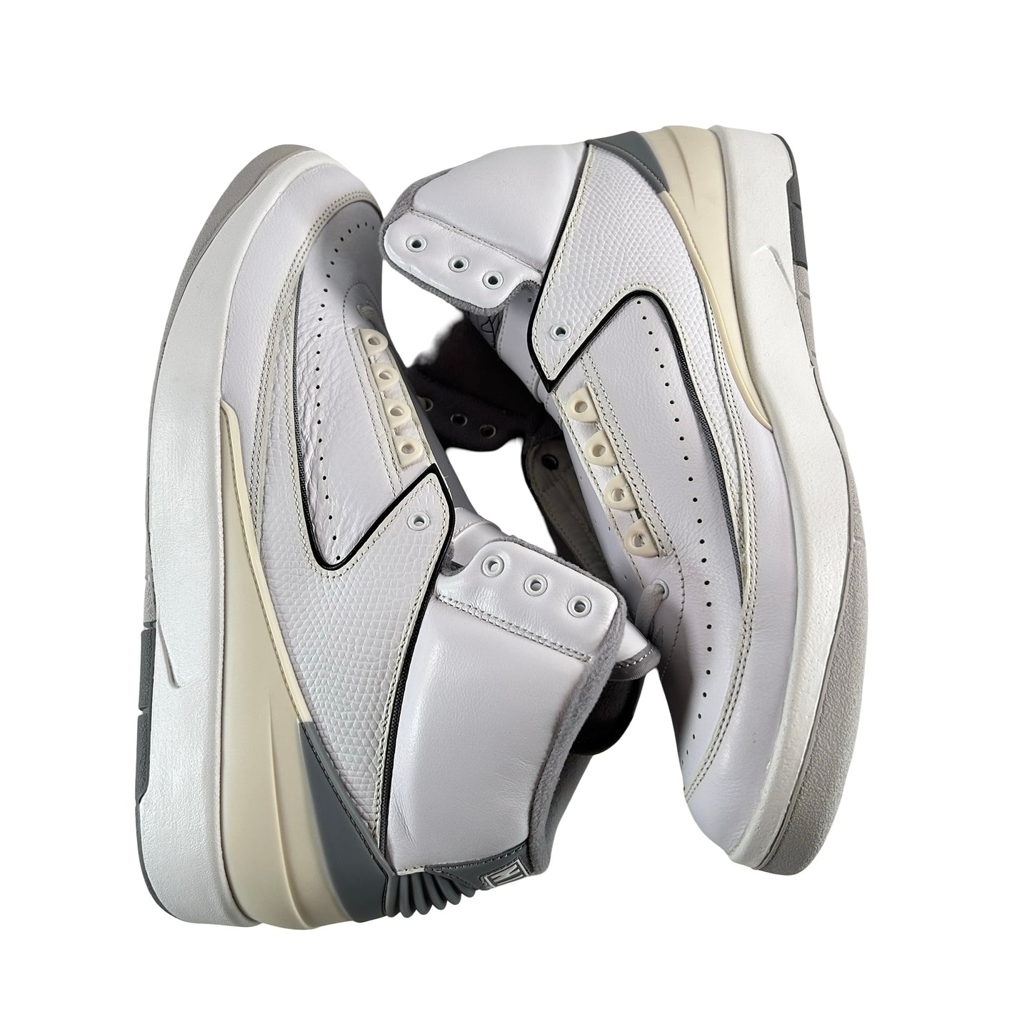 DR8884 100 Jordan 2 Retro Cement Grey [CONDITIONAL] - 13 M (Yellowing) (Replace Box)