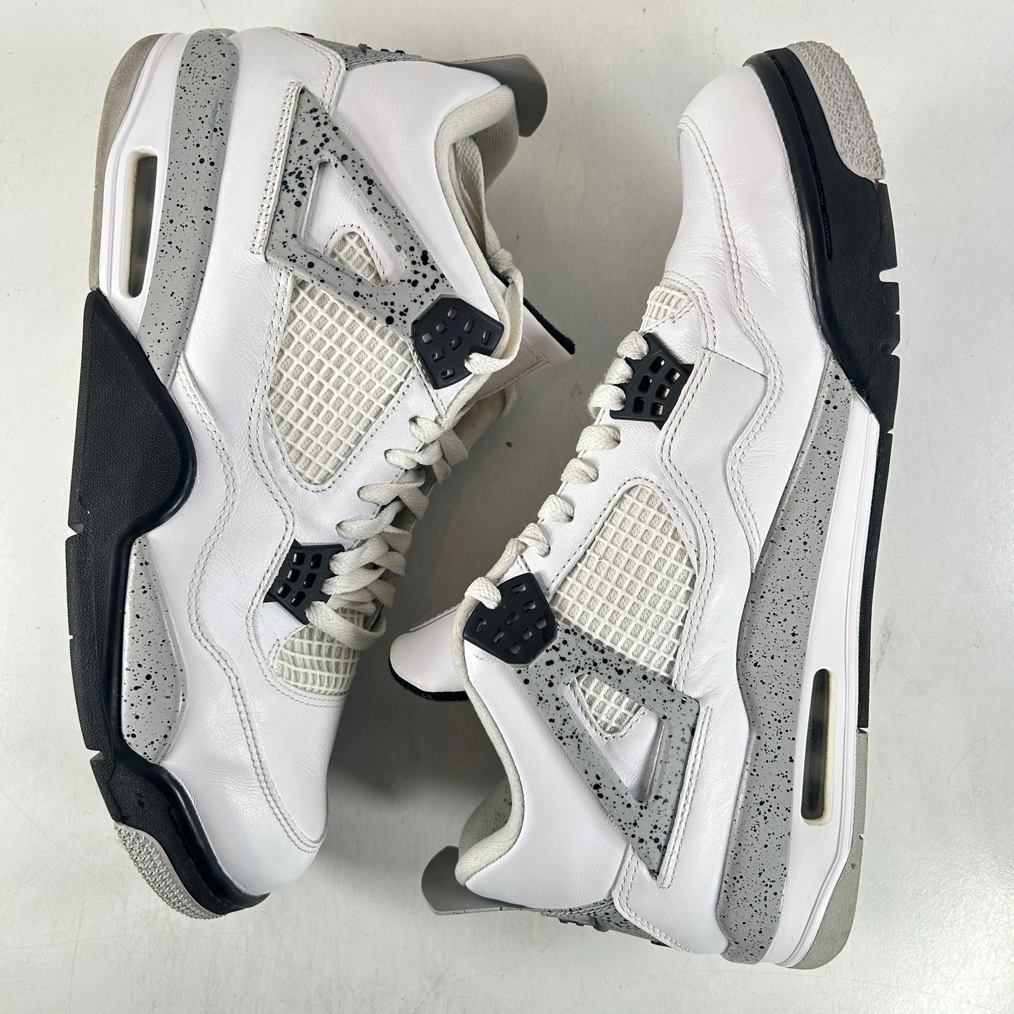 840606 192 Jordan 4 White Cement [USED] - 11.5 M (Used) (No Box)