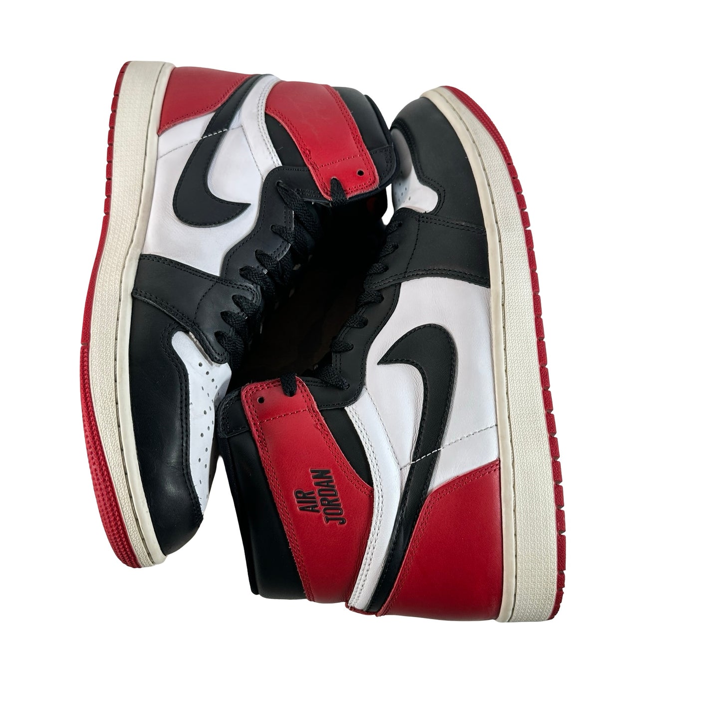 DZ5485 106 Jordan 1 Retro High OG Black Toe Reimagined [USED] - 13 M (Used4)