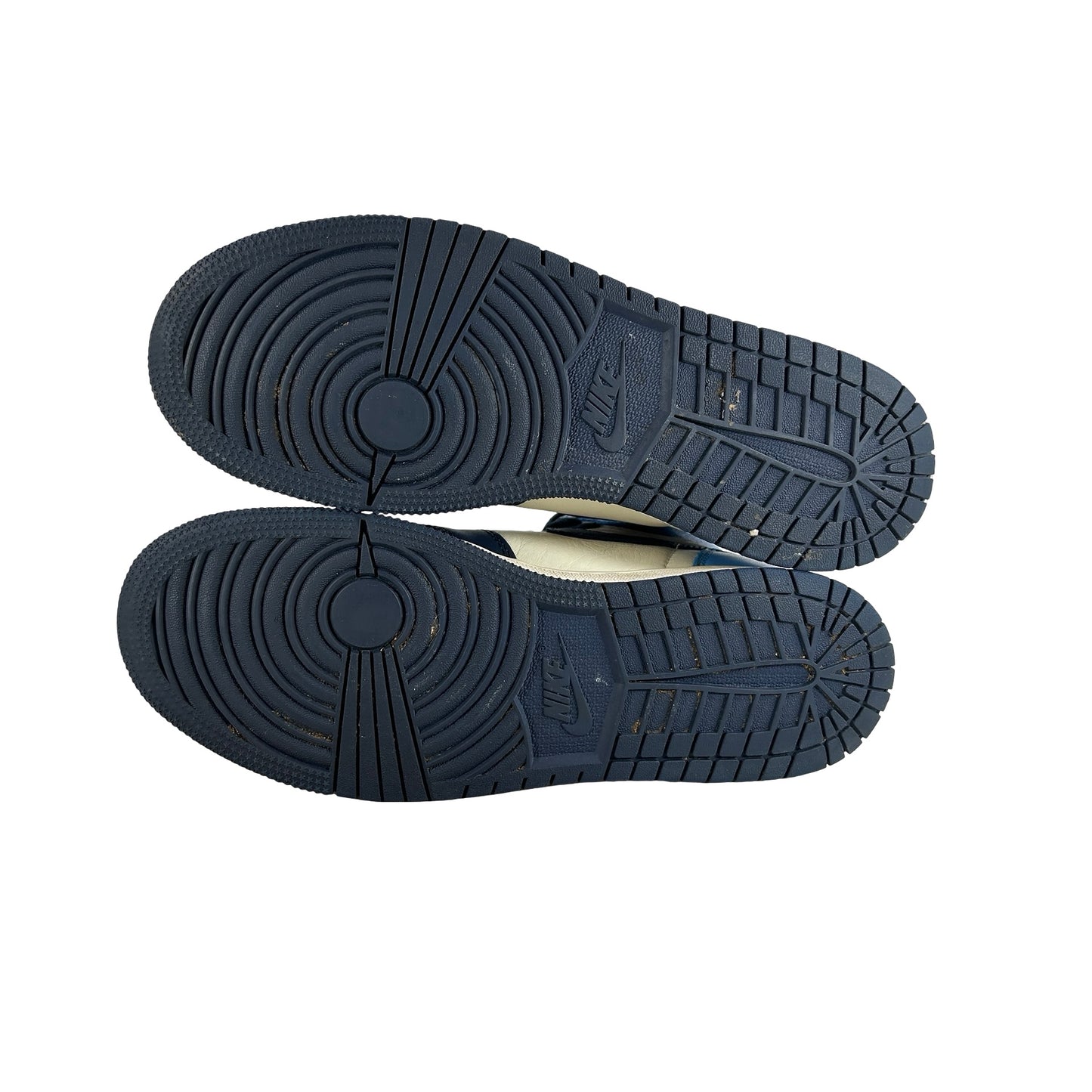 575441 140 Jordan 1 Retro High Obsidian (GS) [USED] - 7 Y (Used)