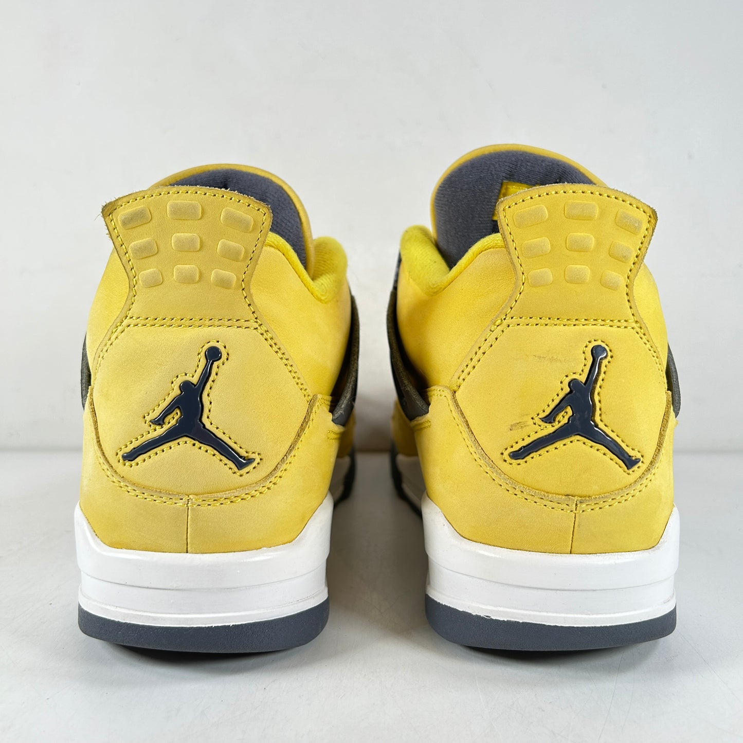 CT8527 700 Jordan 4 Retro Lightning (2021) [USED] - 11.5 M (Used)