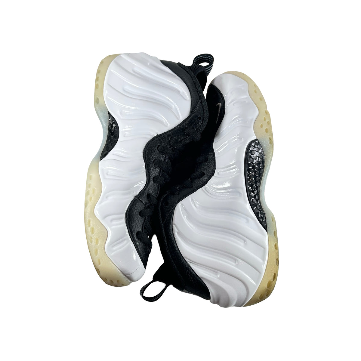 DV0815 100 Nike Air Foamposite One Penny PE [USED] - 7.5 M (Used)